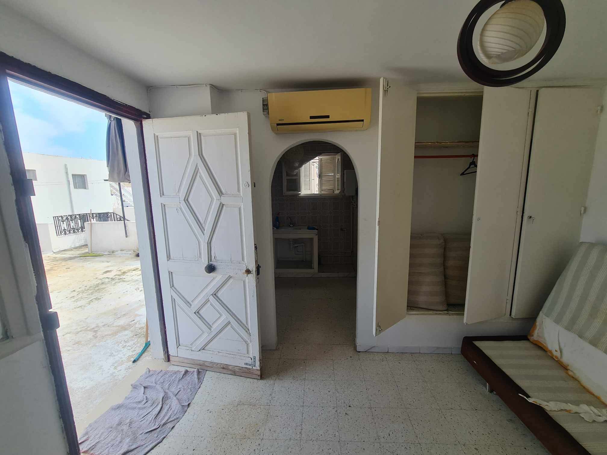 Cite El Khadra&nbsp;Cite Oplympique&nbsp;Location&nbsp;Maisons&nbsp;Studio s1 semi meubl� a la cit� olympique wb2432