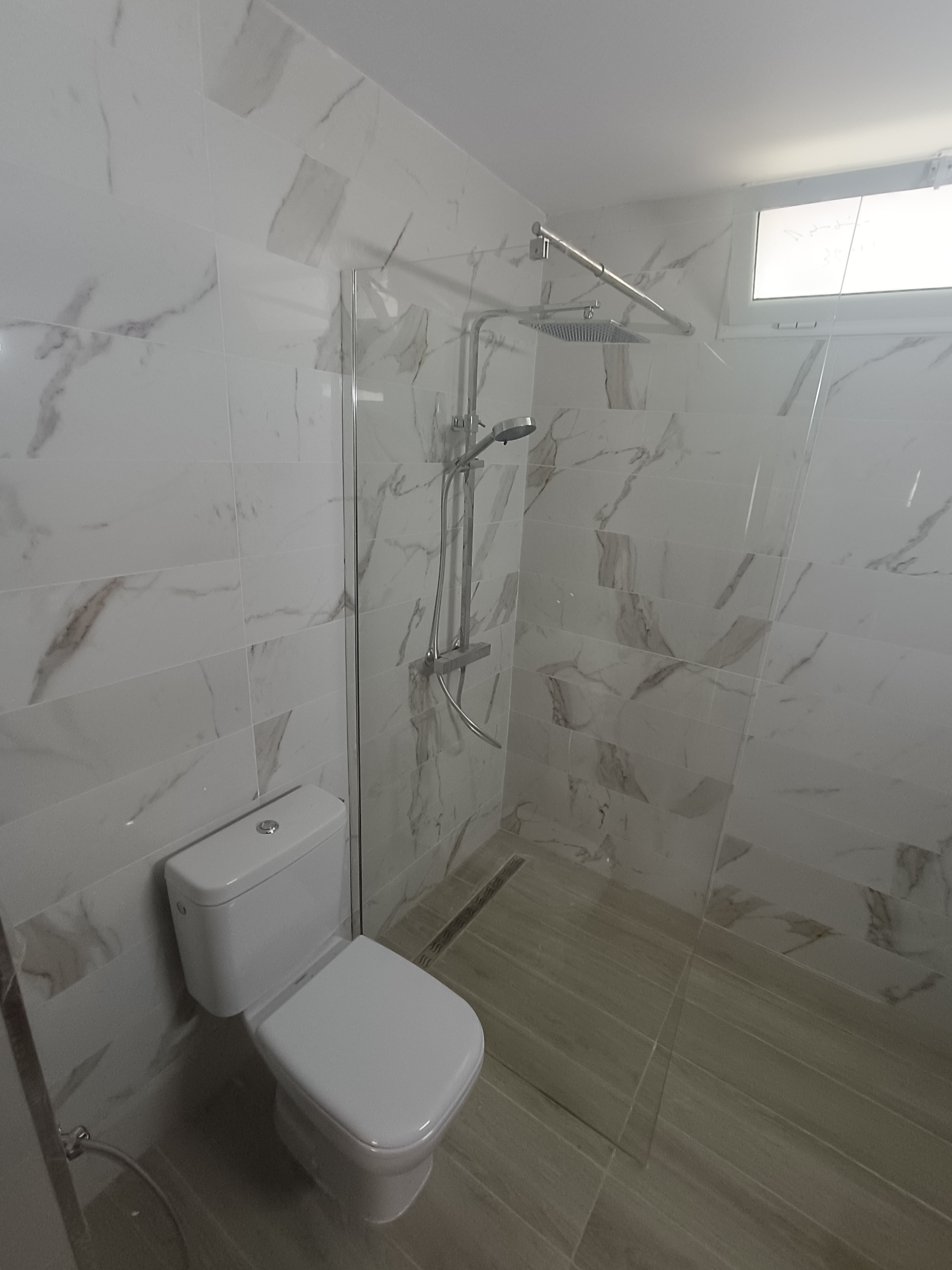 Ariana Ville&nbsp;Borj El Baccouche&nbsp;Vente&nbsp;Appart. 3 pi�ces&nbsp;Appartement s2 renove au premier etg