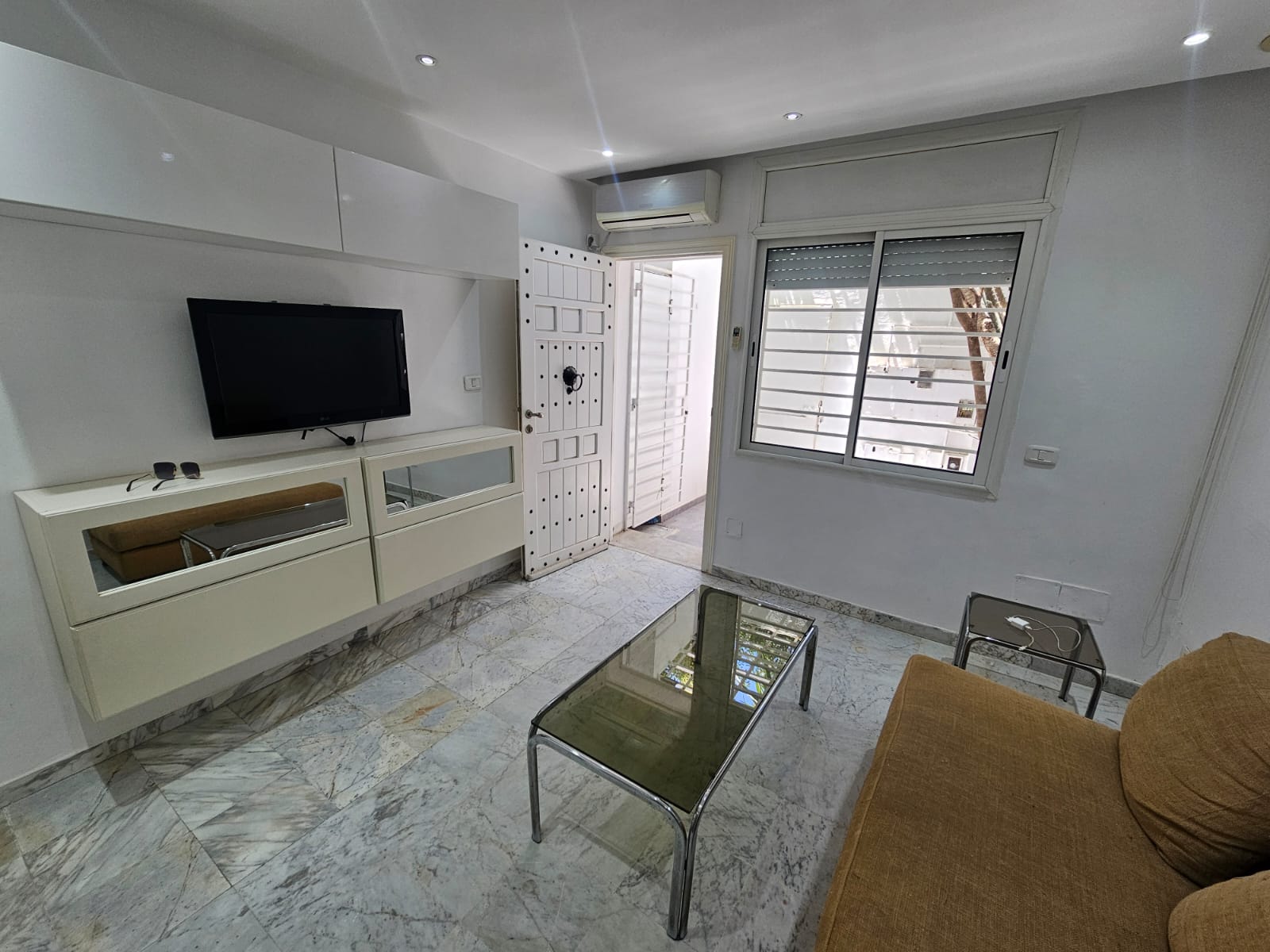 Ain Zaghouan&nbsp;Jardins de Carthage&nbsp;Location&nbsp;Appart. 2 pi�ces&nbsp;Loft avec une belle terrasse � carthage