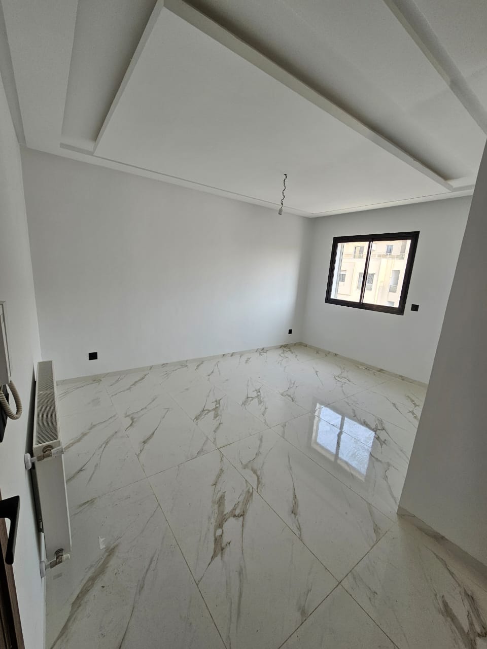 Ain Zaghouan&nbsp;Ain Zaghouan&nbsp;Location&nbsp;Appart. 3 pi�ces&nbsp;S plus deux tr�s propre et lumineux � l'aouina