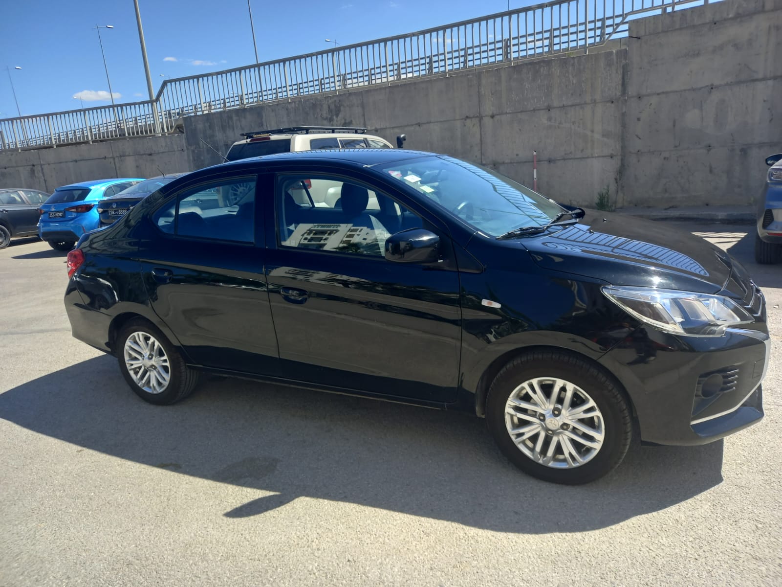 Cite El Khadra&nbsp;Cite El Khadra&nbsp;Mitsubishi&nbsp;Autre Mod�le&nbsp;Mitsubishi attrage
