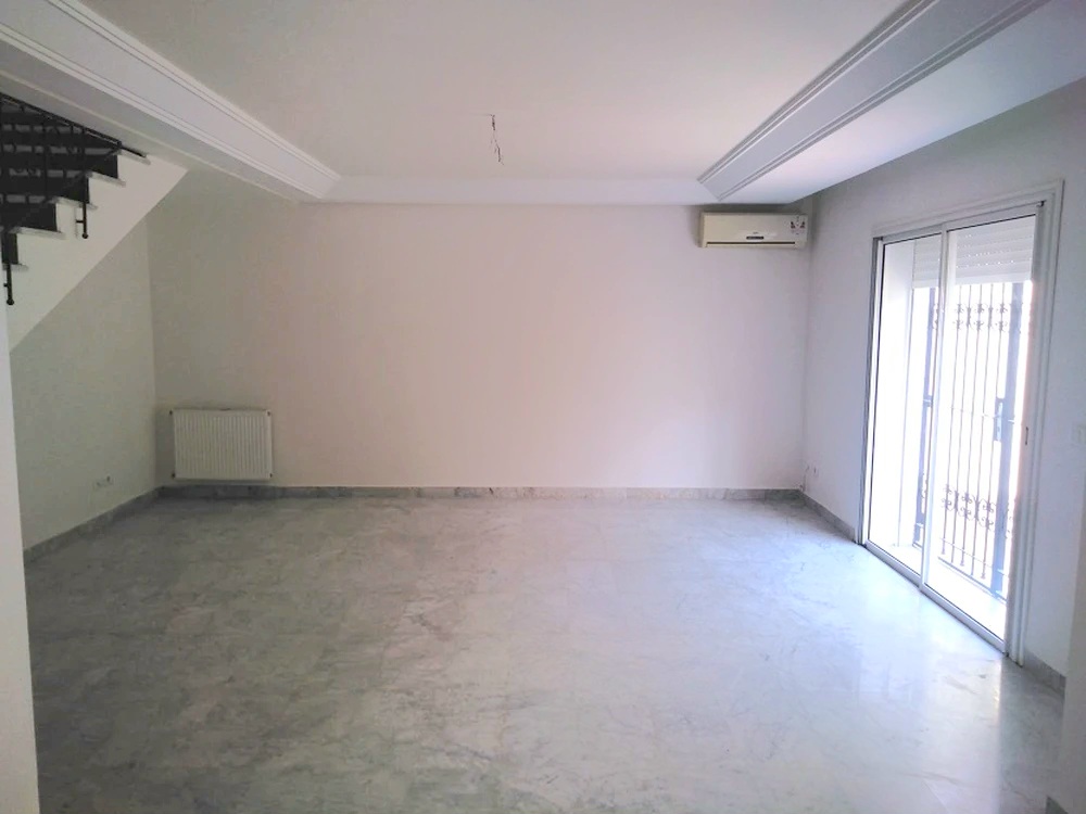 Ain Zaghouan&nbsp;Ain Zaghouan&nbsp;Location&nbsp;Appart. 4 pi�ces&nbsp;Duplex s4 pour longue dur�e