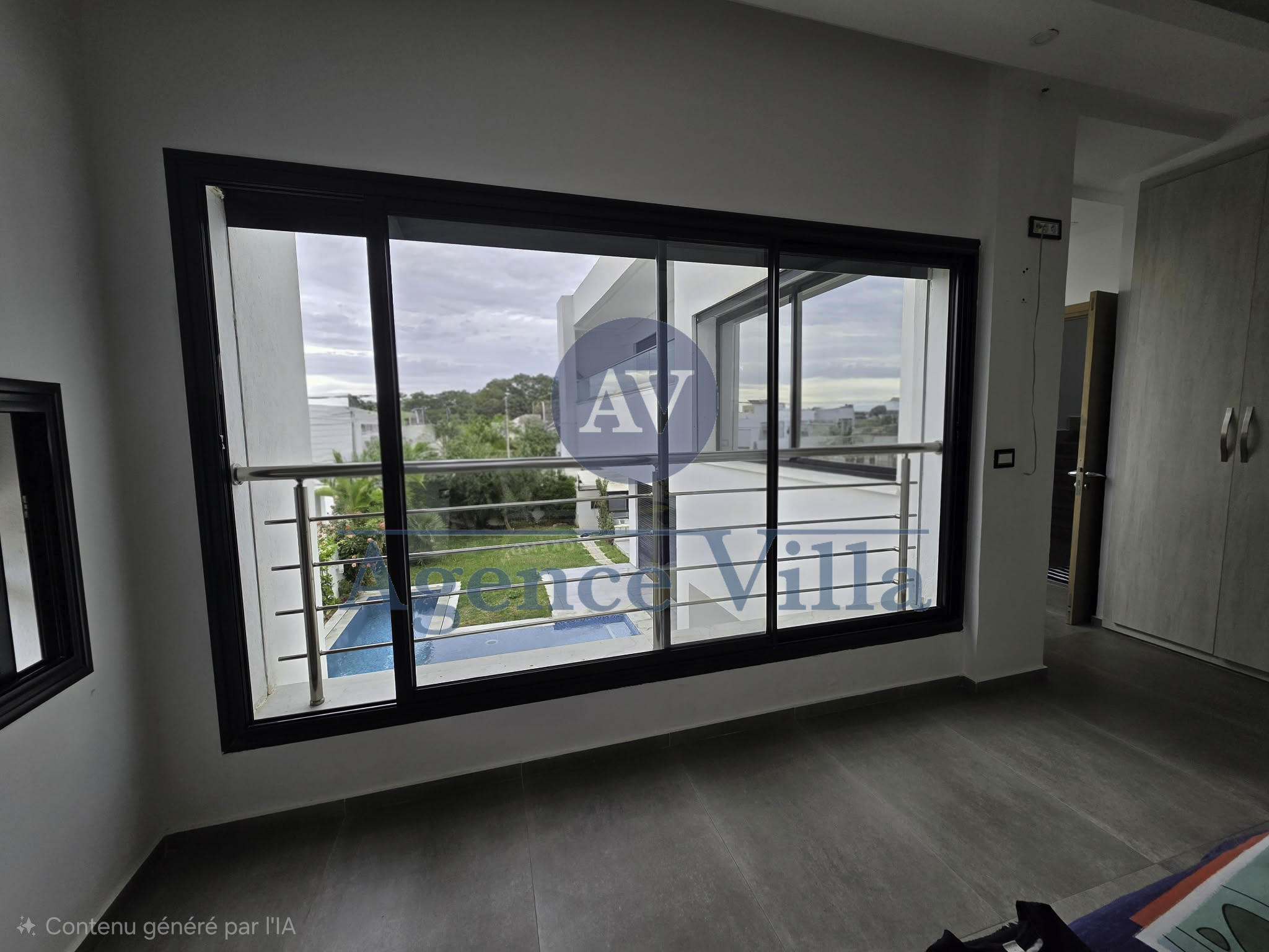 La Marsa&nbsp;Gammart&nbsp;Location&nbsp;Appart. 5 pi�ces+&nbsp;Villa s5 avec piscine � gammarth