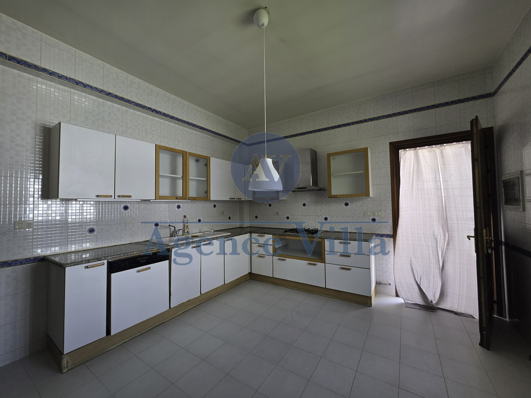 Location&nbsp;Appart. 5 pi�ces+