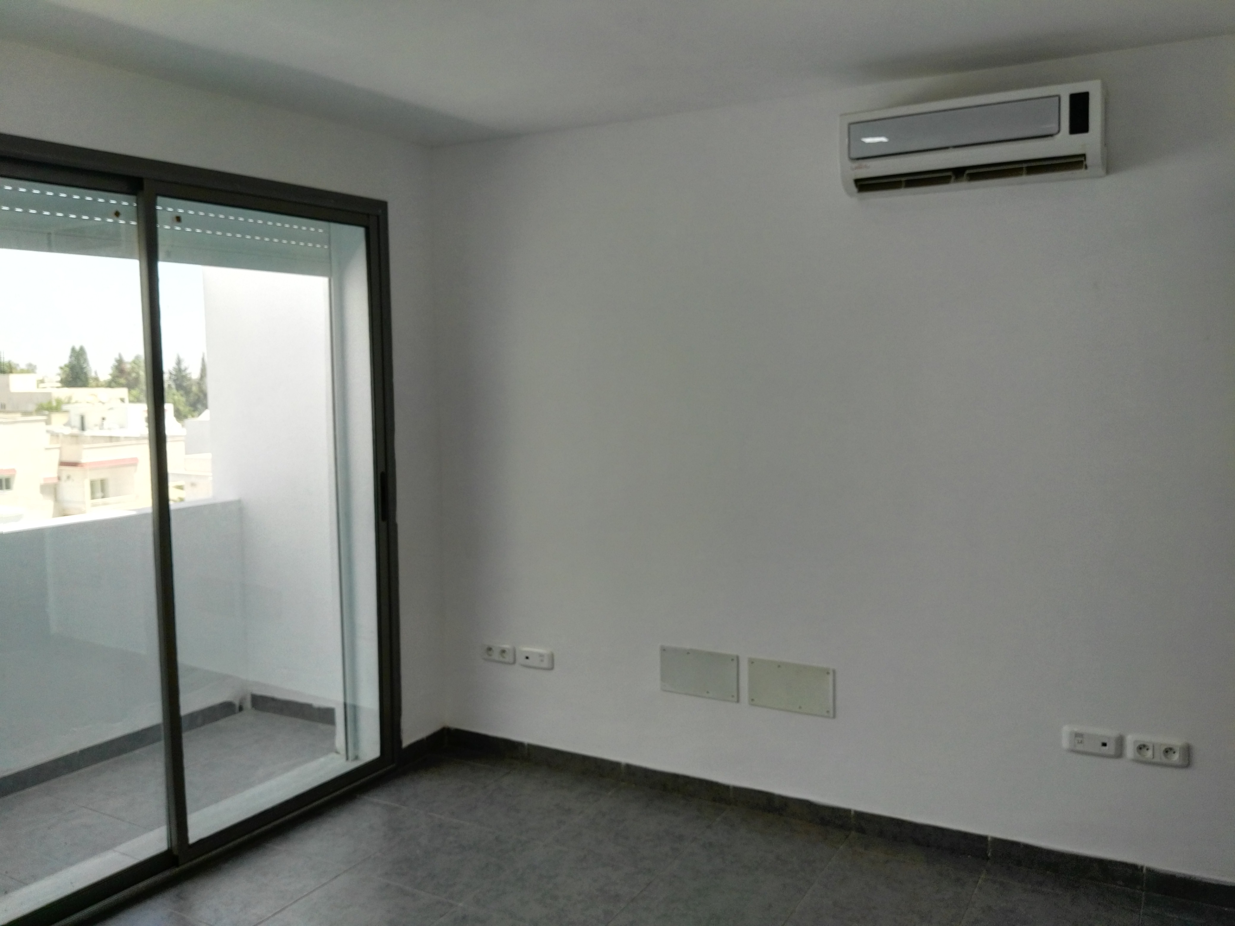 Ariana Ville&nbsp;Ariana&nbsp;Bureaux & Commerces&nbsp;Bureau&nbsp;Cabinet medical dans complexe medical ariana
