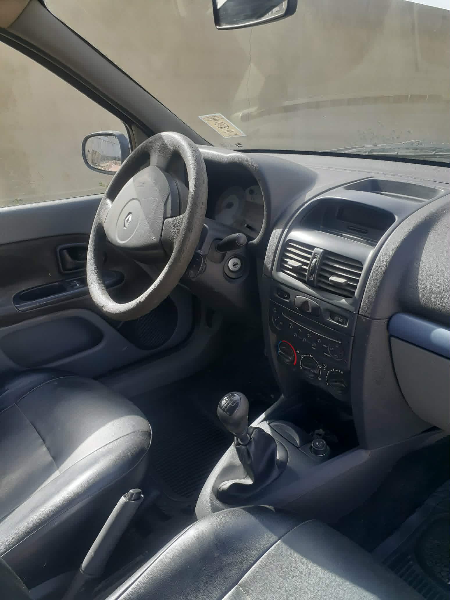 Raoued&nbsp;Cite El Ghazala 1&nbsp;Renault&nbsp;Clio&nbsp;Clio classic