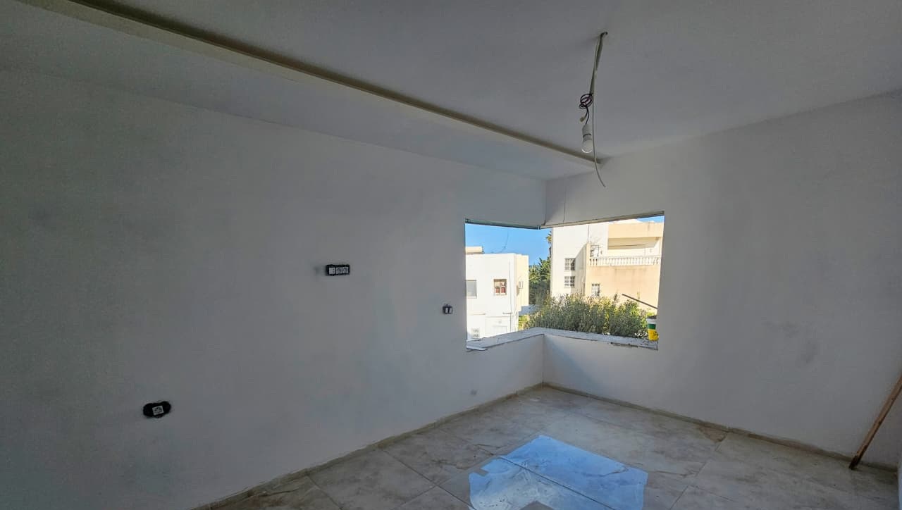 Hammam El Ghezaz&nbsp;Ezzahra&nbsp;Vente&nbsp;Appart. 2 pi�ces&nbsp;Appartement a 150 m de la plage ezzahra