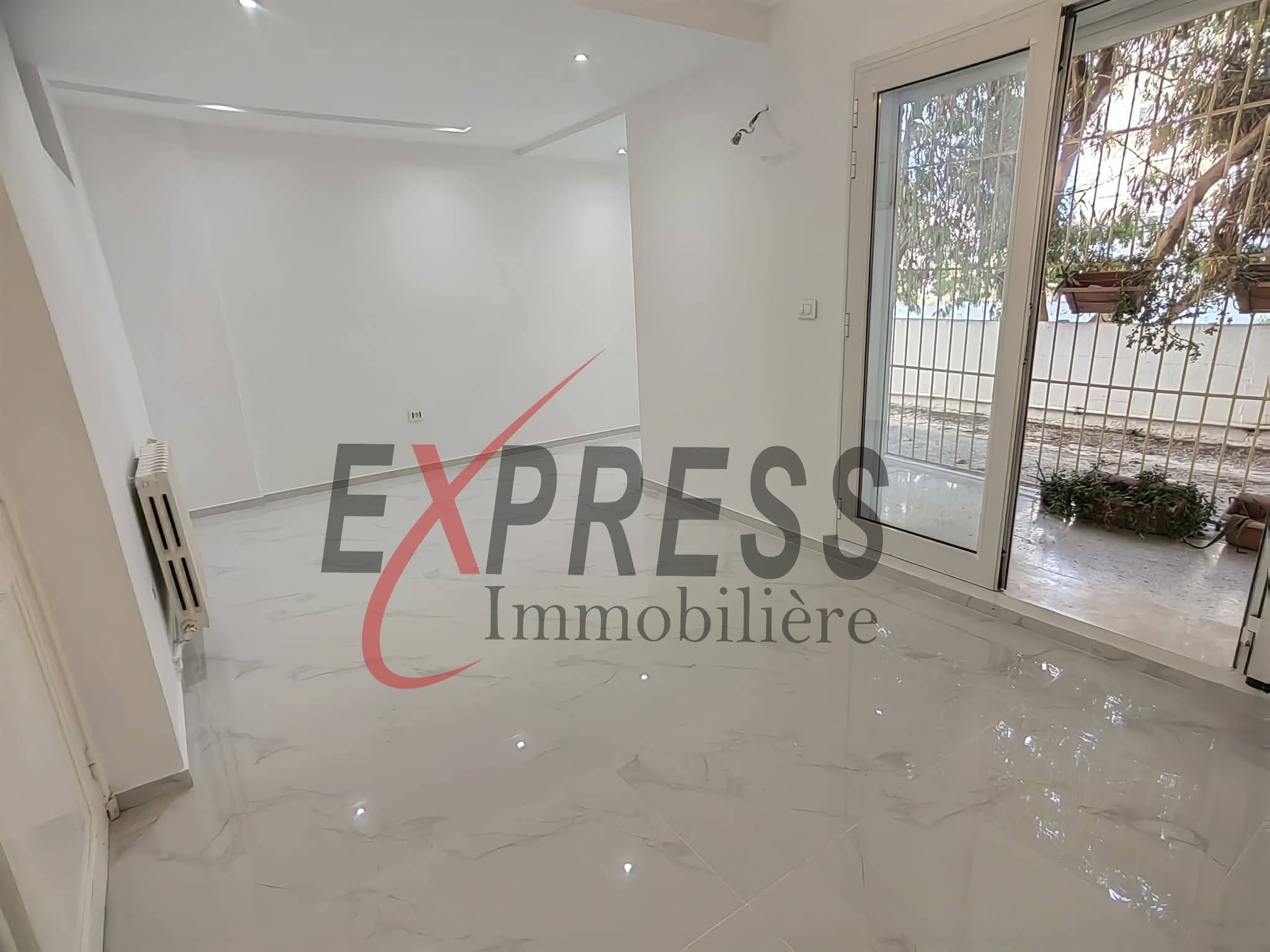 El Menzah&nbsp;El Menzah 9&nbsp;Location&nbsp;Duplex&nbsp;Dulex s4 dans une r�sidence � menzah 9a