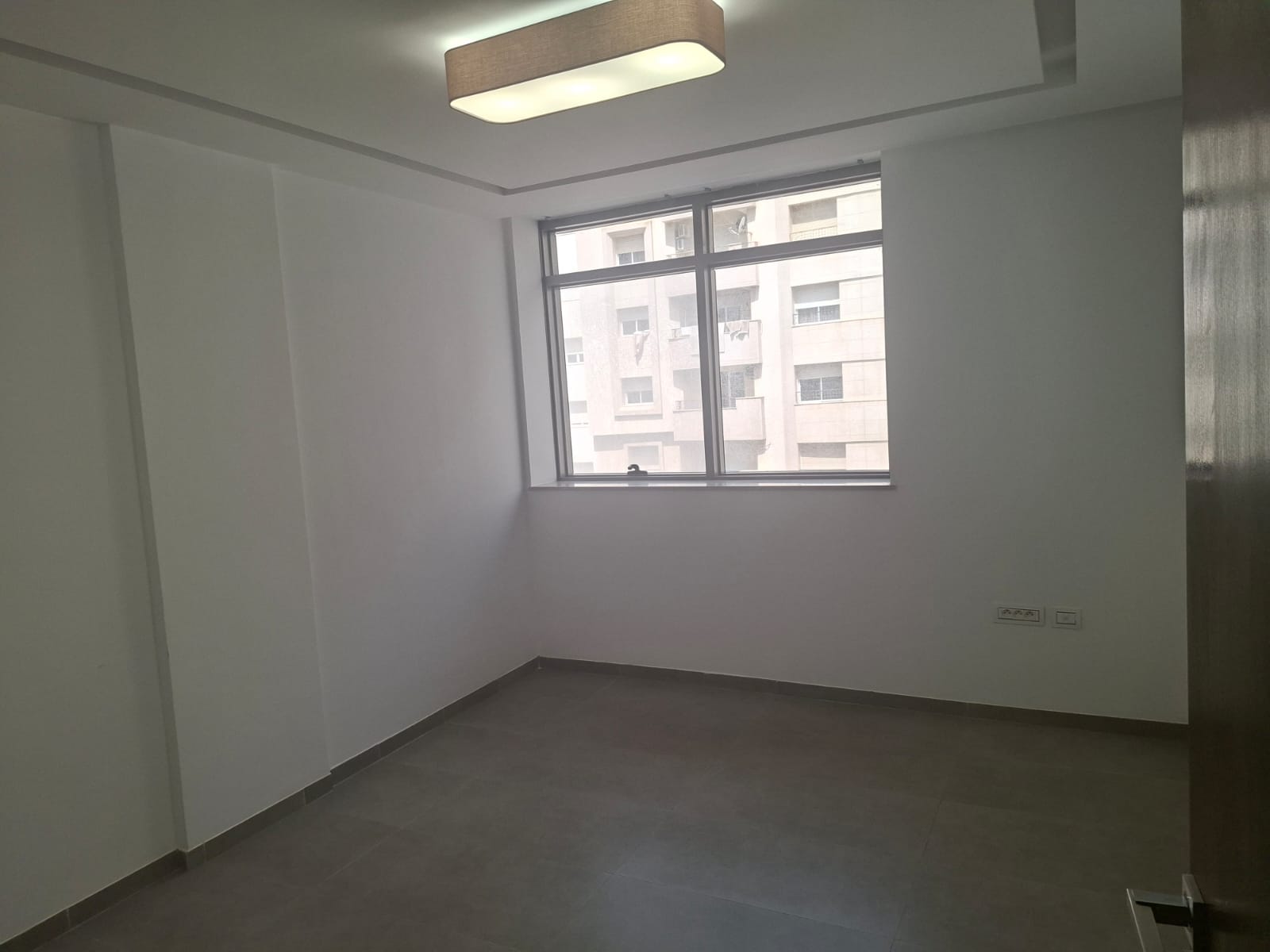 Ariana Ville&nbsp;Cite Ennasr 2&nbsp;Location&nbsp;Appart. 3 pi�ces&nbsp;Bureau haut standing � ennaser 2