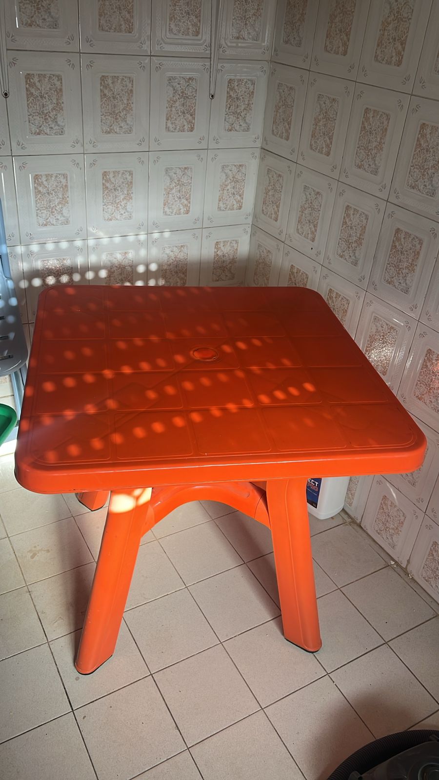 El Menzah&nbsp;El Manar 1&nbsp;Meubles de jardin&nbsp;Autres&nbsp;3 tables 100d