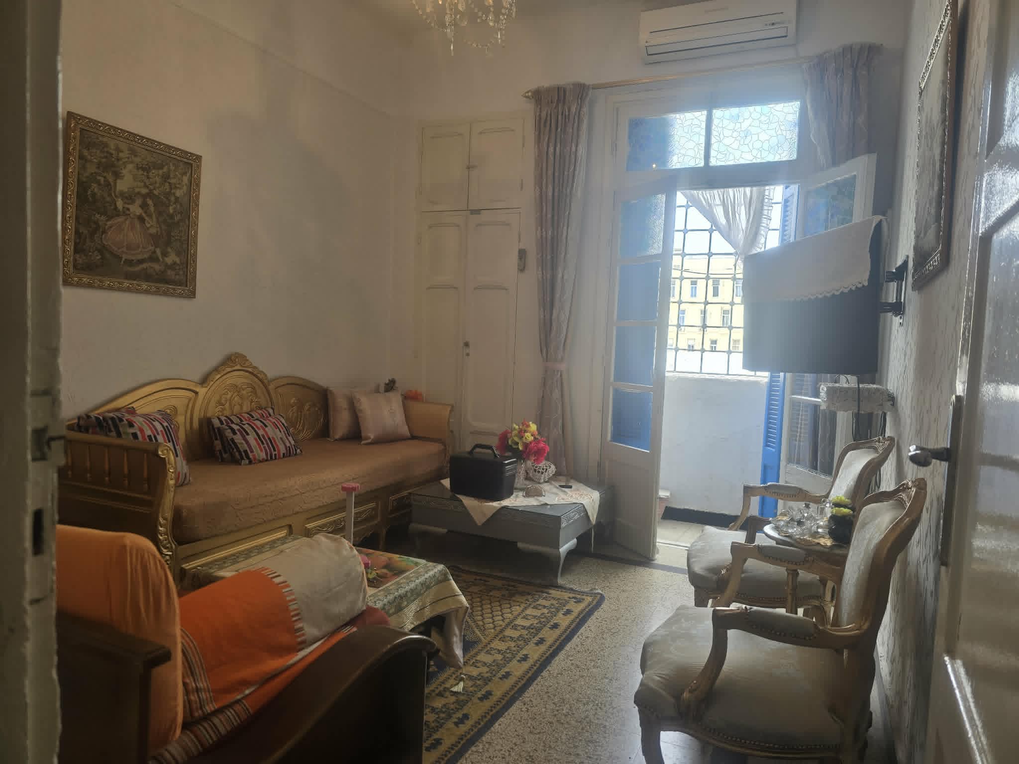Bab Bhar&nbsp;Bab Bhar&nbsp;Location&nbsp;Appart. 2 pi�ces&nbsp;Studio richement meubl� � jean jaur�s
