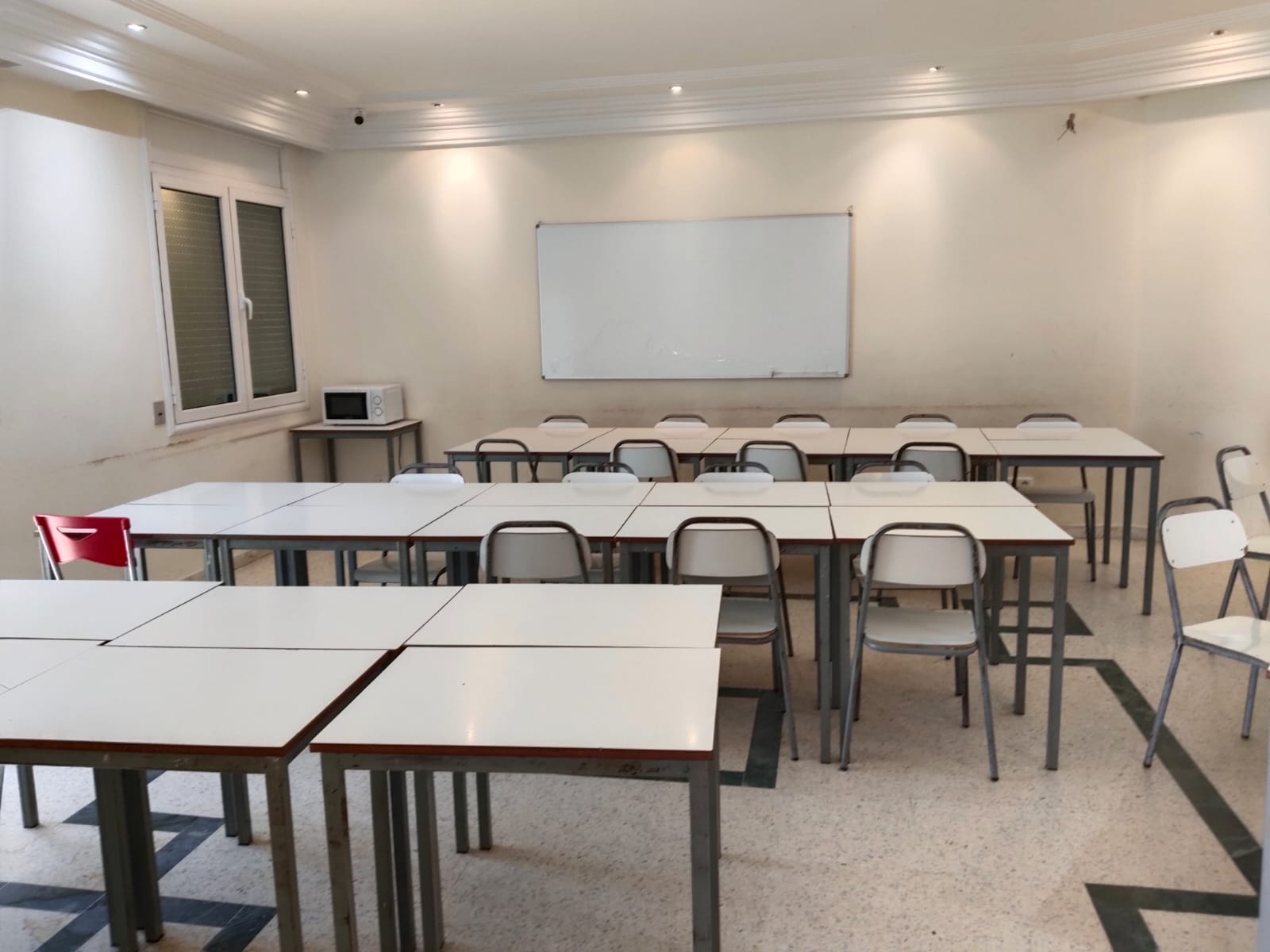 El Mourouj&nbsp;Cite Ibn Mandhour&nbsp;Bureaux & Commerces&nbsp;Autre&nbsp;Mourouj1 vnt ecole mur et exploitation