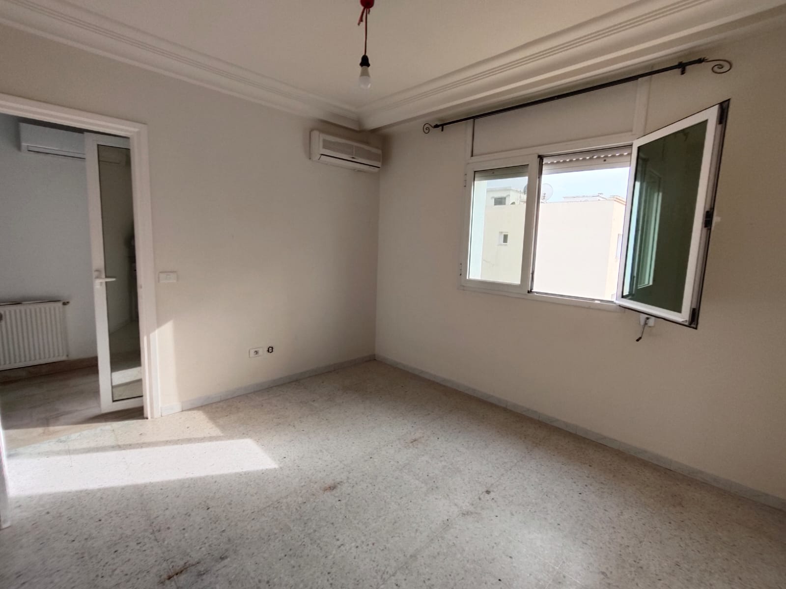 La Marsa&nbsp;El Aouina&nbsp;Location&nbsp;Appart. 2 pi�ces&nbsp;Jardin aouina loc s1