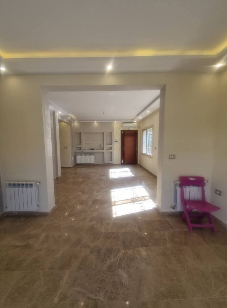 Ain Zaghouan&nbsp;Jardins de Carthage&nbsp;Location&nbsp;Appart. 4 pi�ces&nbsp;�tage de villa � jardin de carthage