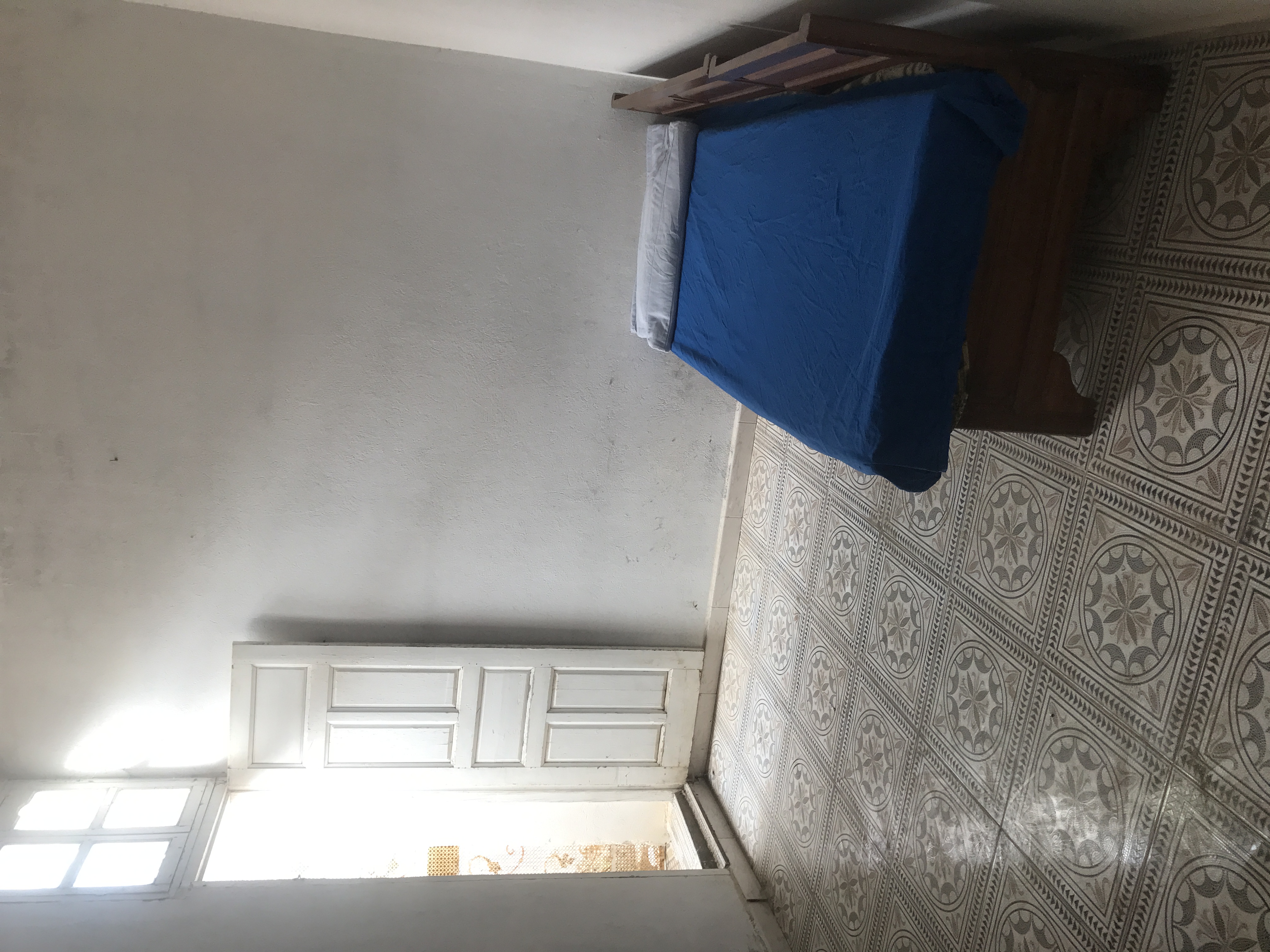 Beni Hassen&nbsp;Beni Hassen&nbsp;Location&nbsp;Appart. 2 pi�ces&nbsp;Studio semi meubl�