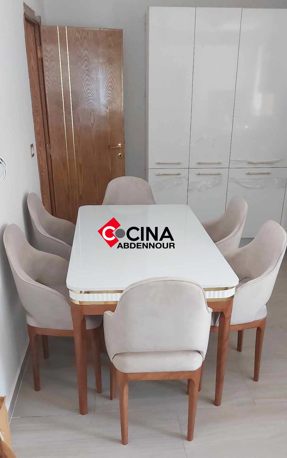 La Soukra&nbsp;Sidi Frej&nbsp;Salon - Salle � manger &nbsp;Salle � manger&nbsp;Chaise et table � manger
