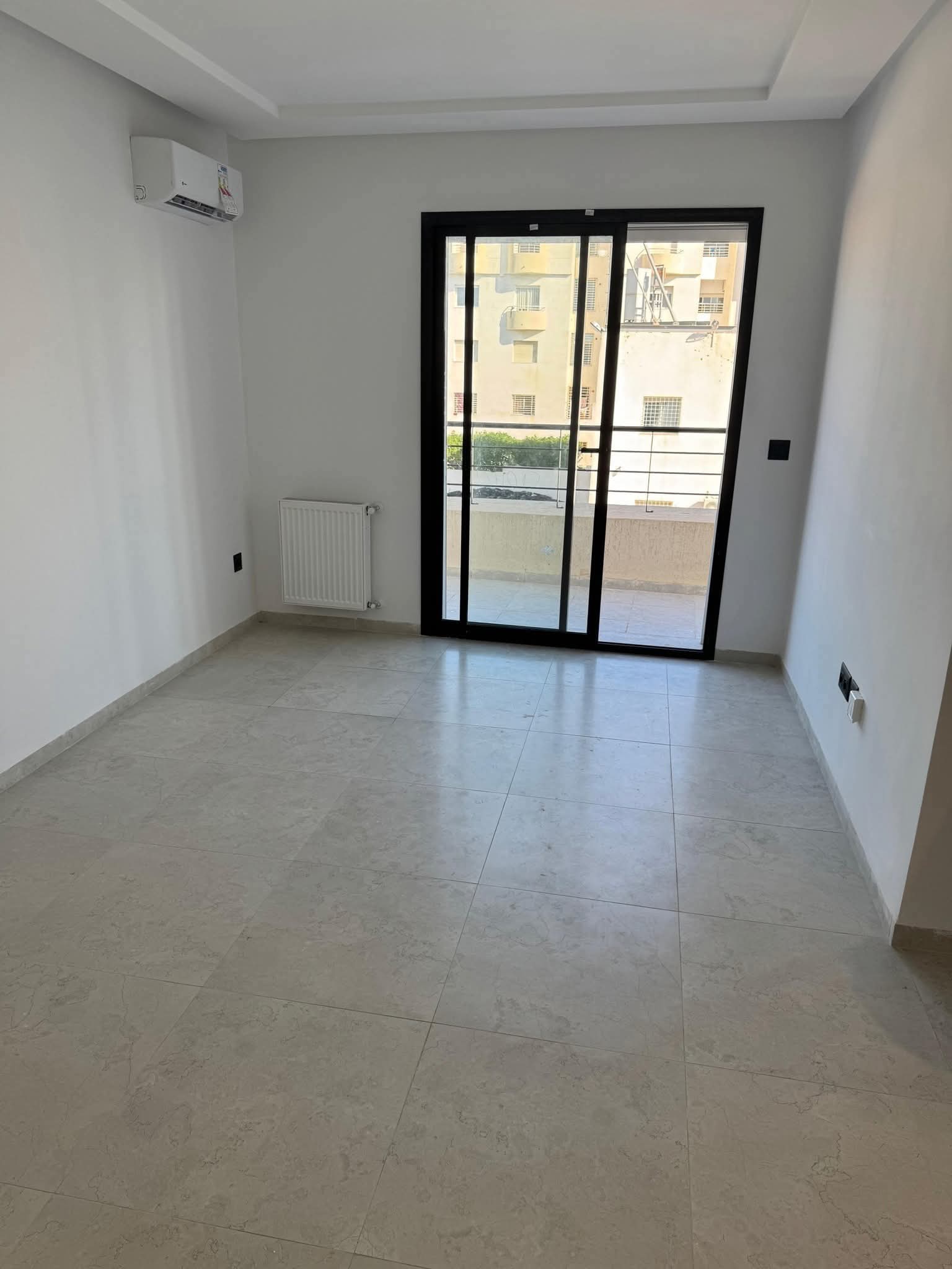 Mnihla&nbsp;Jardins d'el Menzah&nbsp;Location&nbsp;Appart. 2 pi�ces&nbsp;Un s 1 jardin d'el menzah