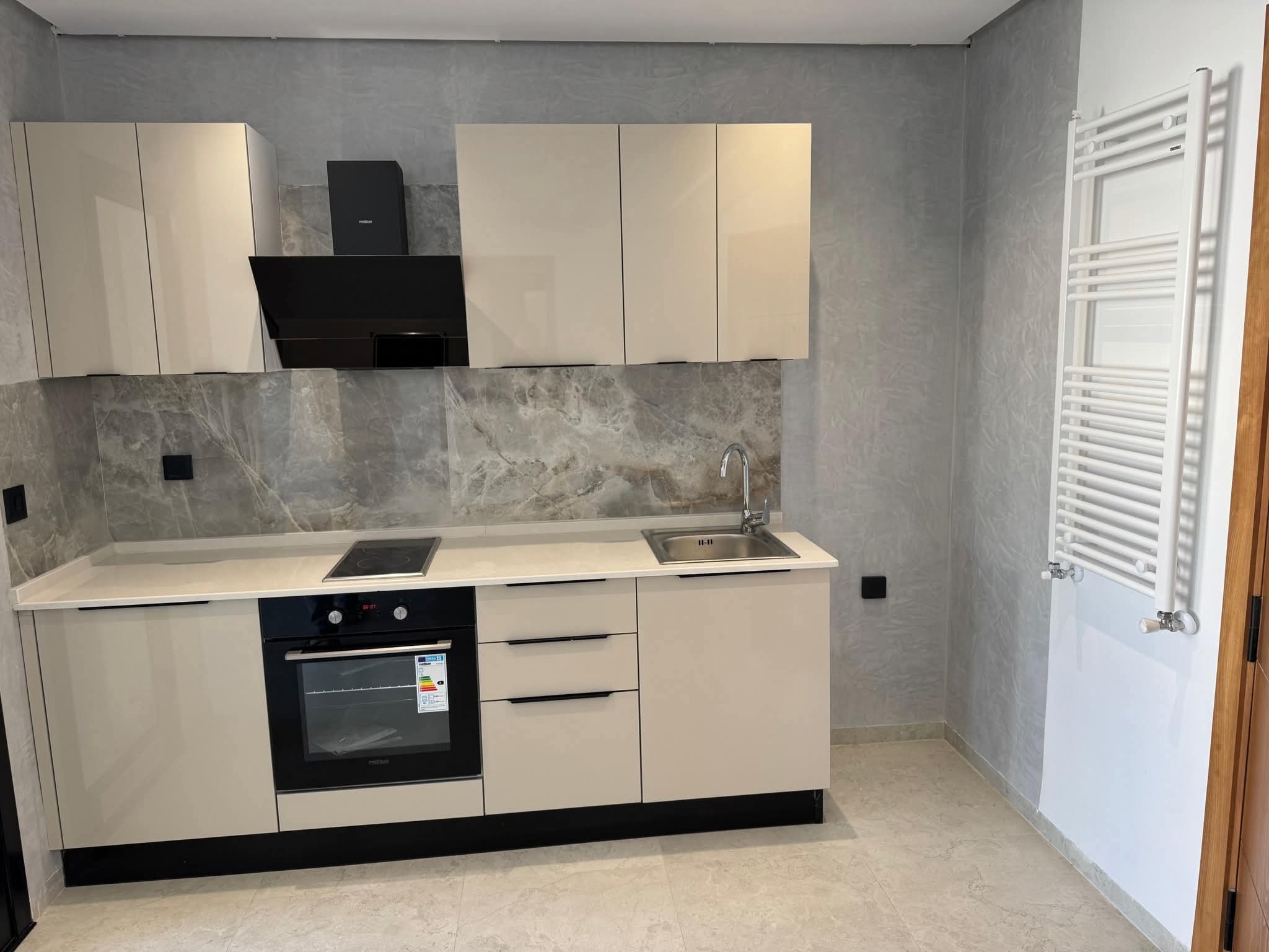 Mnihla&nbsp;Jardins d'el Menzah&nbsp;Location&nbsp;Appart. 2 pi�ces&nbsp;Un s 1 jardin d'el menzah