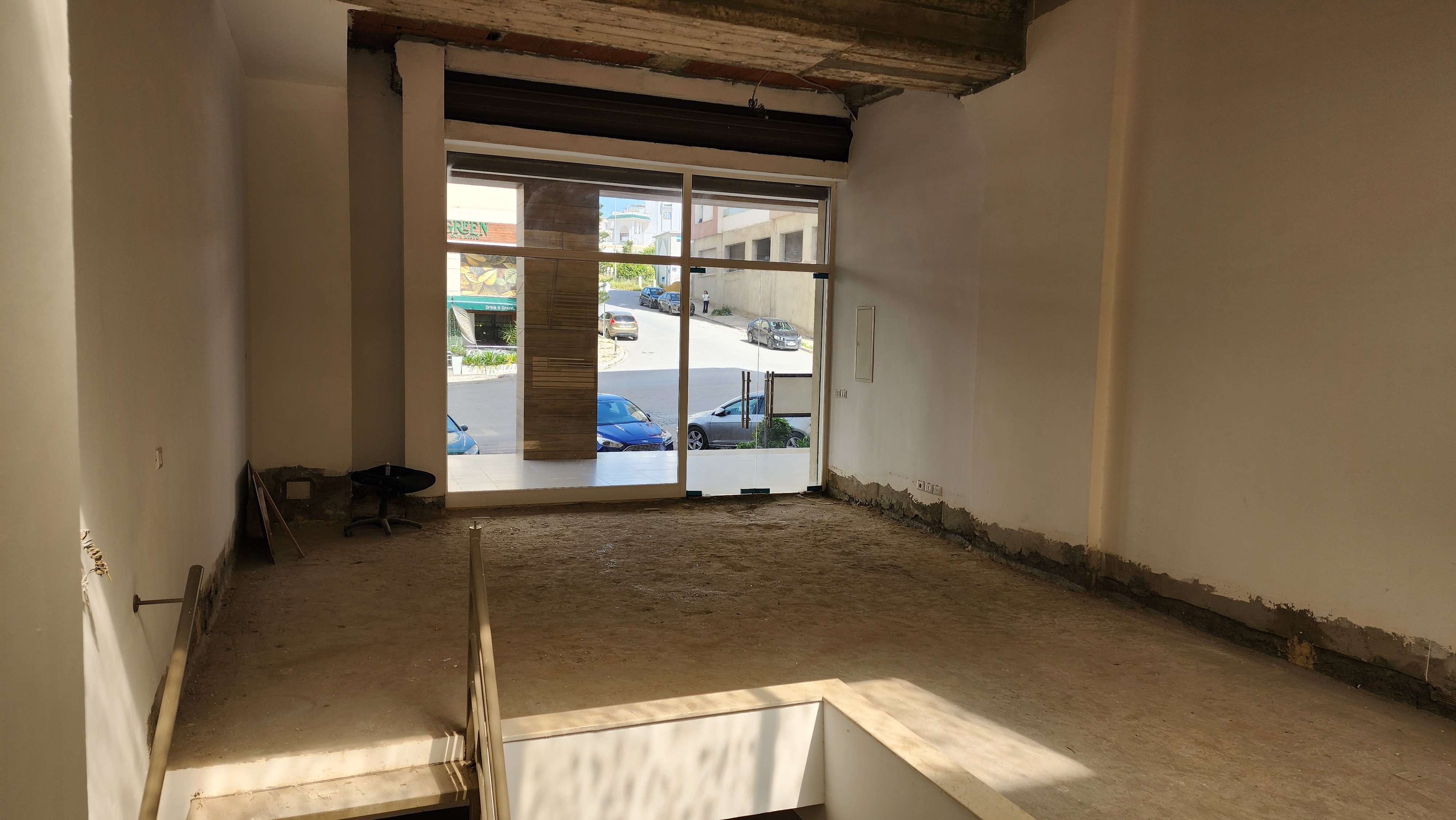 Ariana Ville&nbsp;Cite Ennasr 2&nbsp;Bureaux & Commerces&nbsp;Surfaces&nbsp;Magasin 180m ennasr