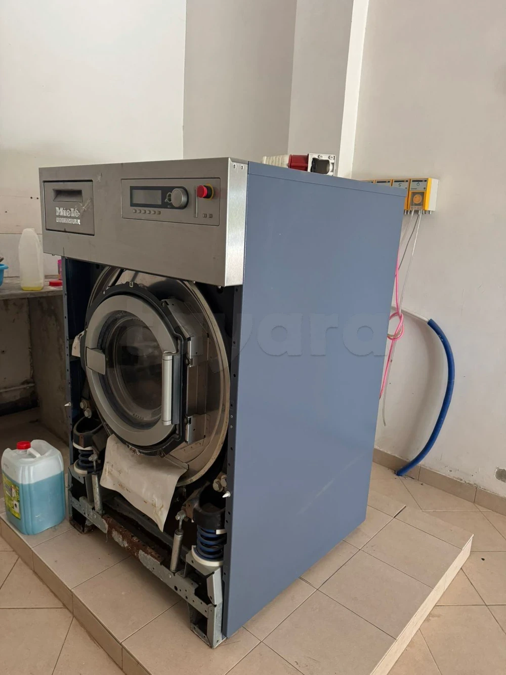 La Soukra&nbsp;Sidi Frej&nbsp;Autre&nbsp;Autre&nbsp;Lave linge professionnel miele