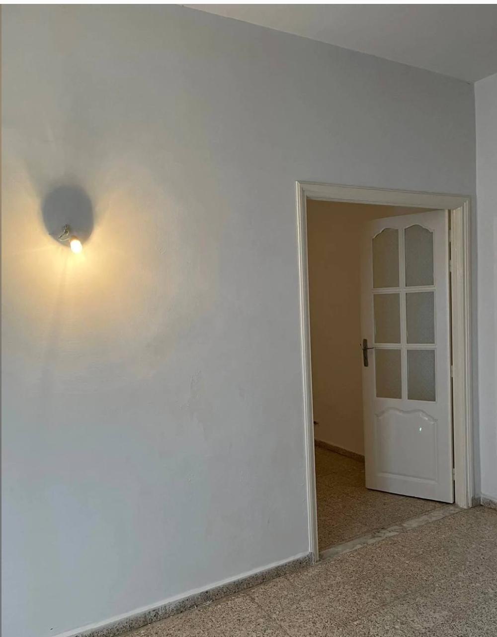 Raoued&nbsp;Cite El Ghazala 1&nbsp;Location&nbsp;Appart. 3 pi�ces&nbsp;�tage de villa cit� el ghazella