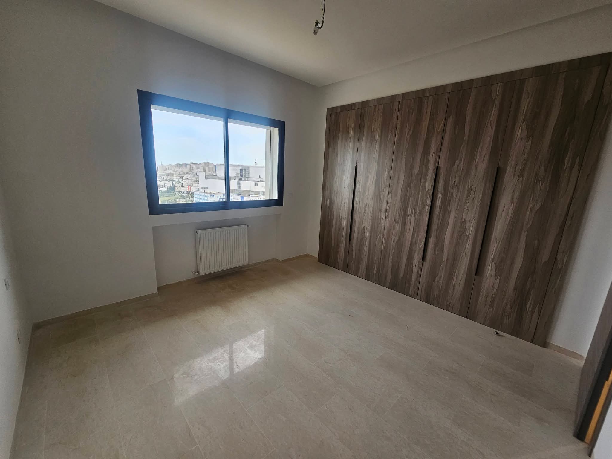 Ariana Ville&nbsp;Cite Ennasr 2&nbsp;Location&nbsp;Appart. 4 pi�ces&nbsp;S3 1800d ennasr 2