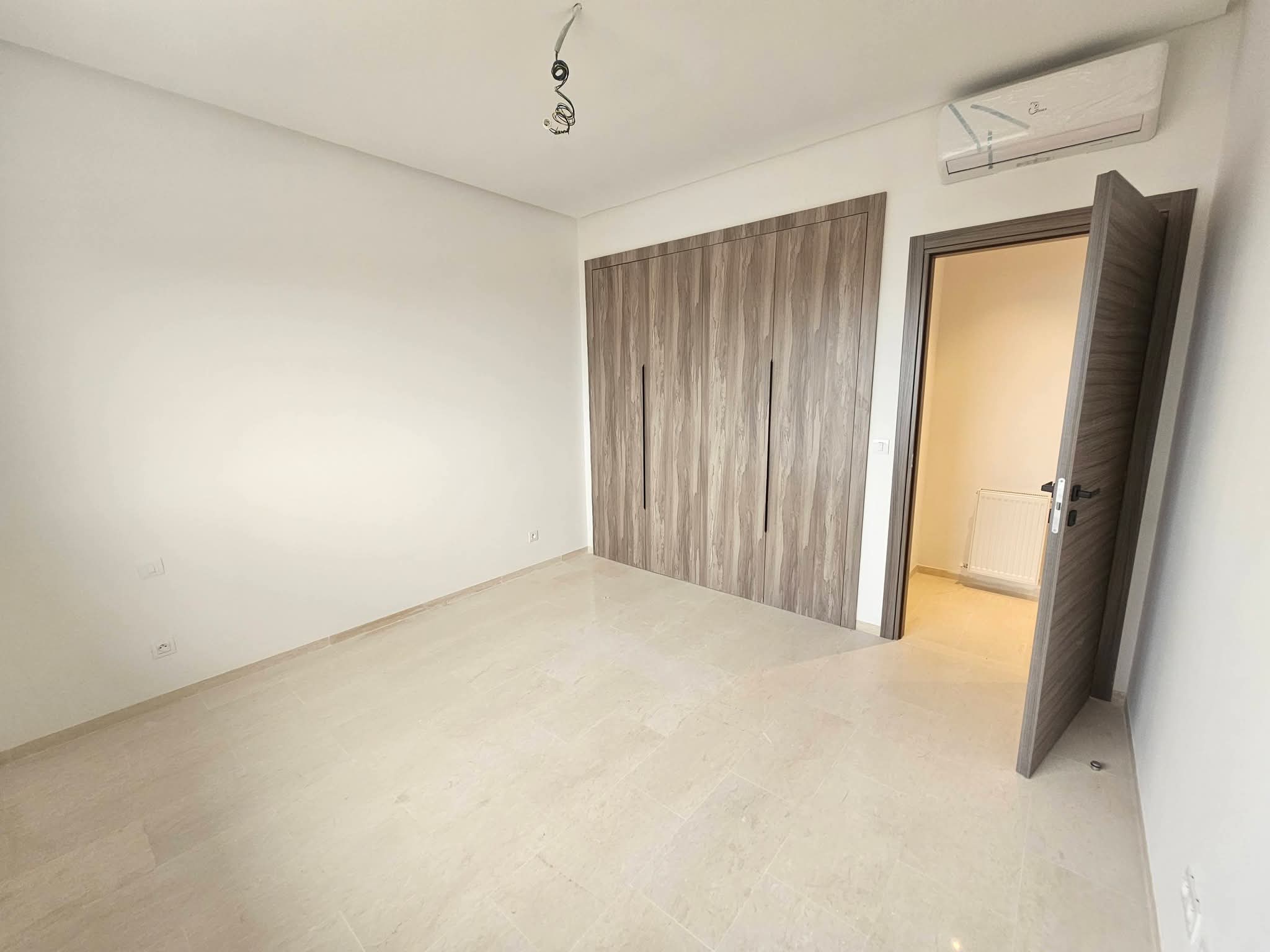 Ariana Ville&nbsp;Cite Ennasr 2&nbsp;Location&nbsp;Appart. 4 pi�ces&nbsp;S3 1800d ennasr 2