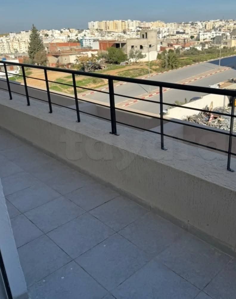 Mnihla&nbsp;Jardins d'el Menzah&nbsp;Location&nbsp;Appart. 2 pi�ces&nbsp;S1 hst 1100 d jardin del menzah 2