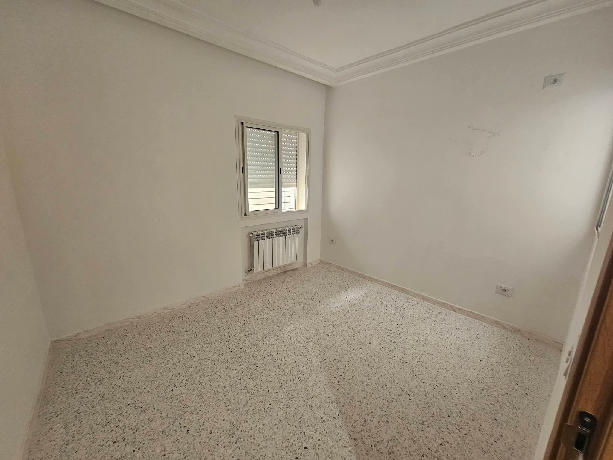 Mnihla&nbsp;Residence Ennasr&nbsp;Location&nbsp;Appart. 3 pi�ces&nbsp;S2 neuf 1100d jardin del menzah 1