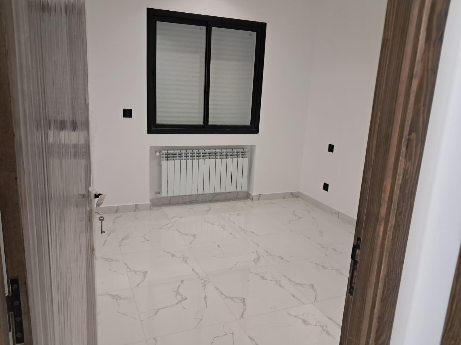 Raoued&nbsp;Cite El Ghazala 1&nbsp;Location&nbsp;Appart. 3 pi�ces&nbsp;S2 neuf 1000d ghazela