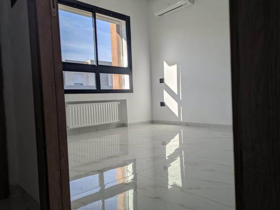 Ain Zaghouan&nbsp;Ain Zaghouan&nbsp;Location&nbsp;Appart. 2 pi�ces&nbsp;S1 neuf 1150 wahat