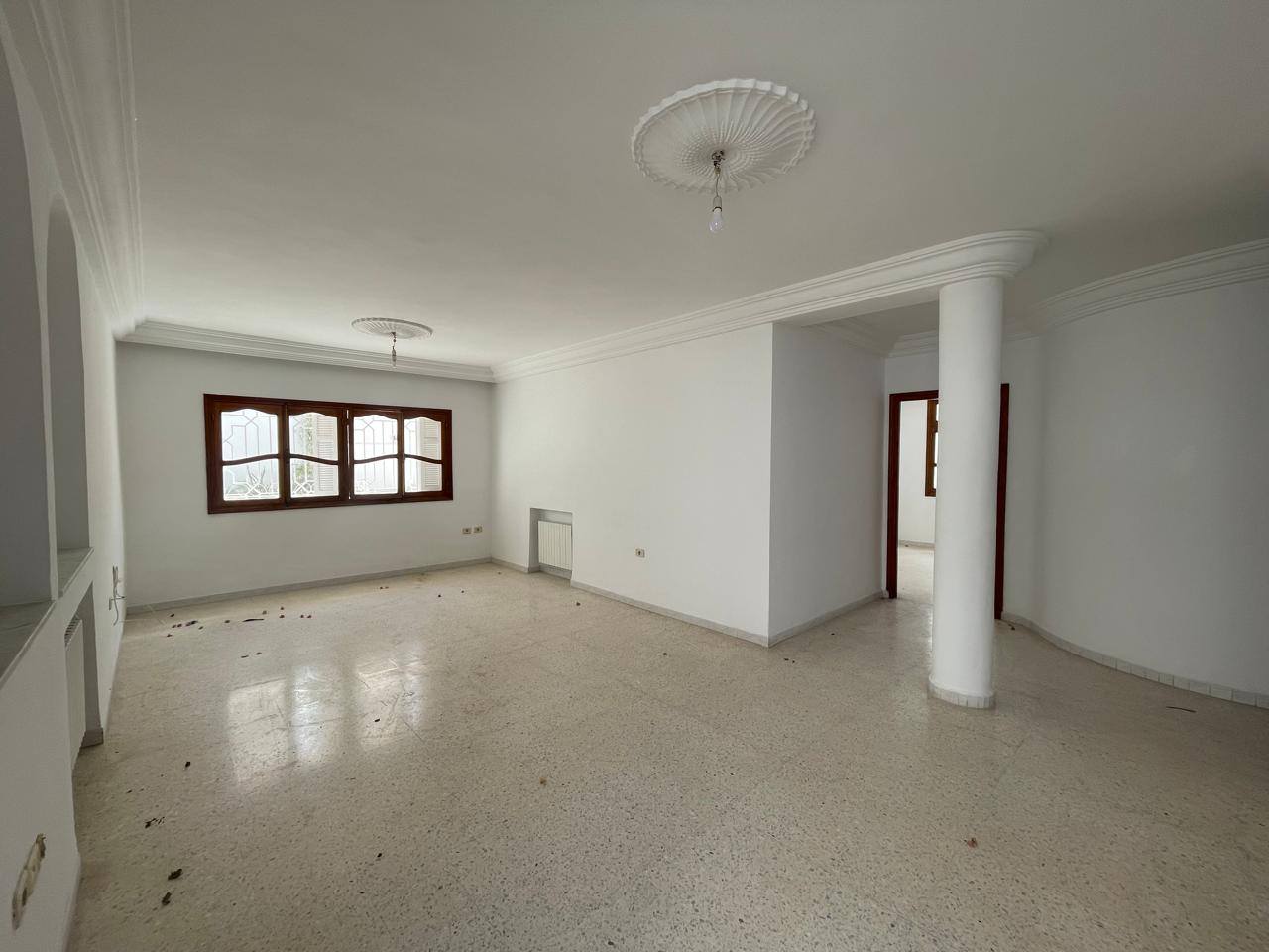 Ariana Ville&nbsp;Cite Ennasr 2&nbsp;Location&nbsp;Appart. 5 pi�ces+&nbsp;Etage de villa s4 � ennasr 1