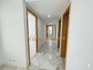La Marsa&nbsp;Berge Du Lac&nbsp;Location&nbsp;Appart. 1 pi�ce&nbsp;Bureau spacieux de 7 pices aux berges ref768a
