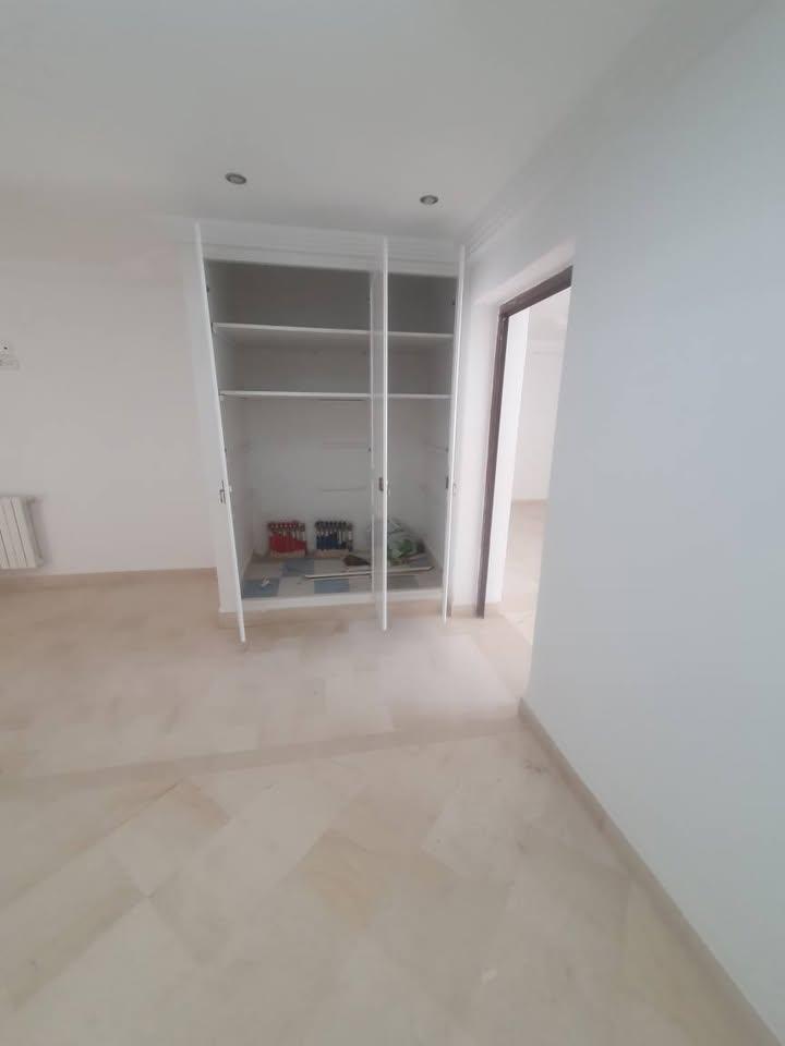 Ariana Ville&nbsp;El Menzah 5&nbsp;Location&nbsp;Maisons&nbsp;Superb �tage de villa au rdc