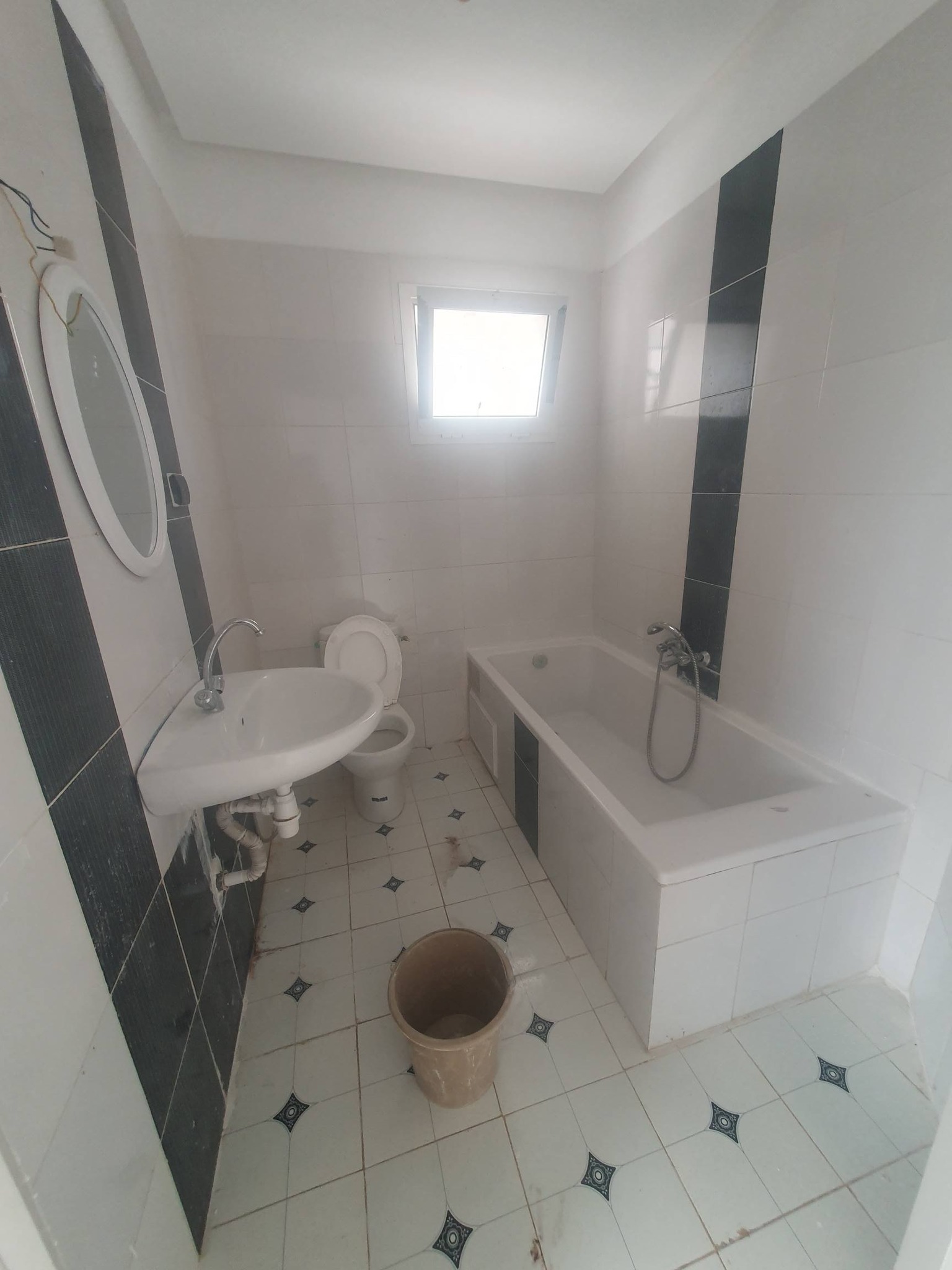El Menzah&nbsp;El Manar 1&nbsp;Location&nbsp;Appart. 2 pi�ces&nbsp;Joli appartement s2 lumineux et spoacieux