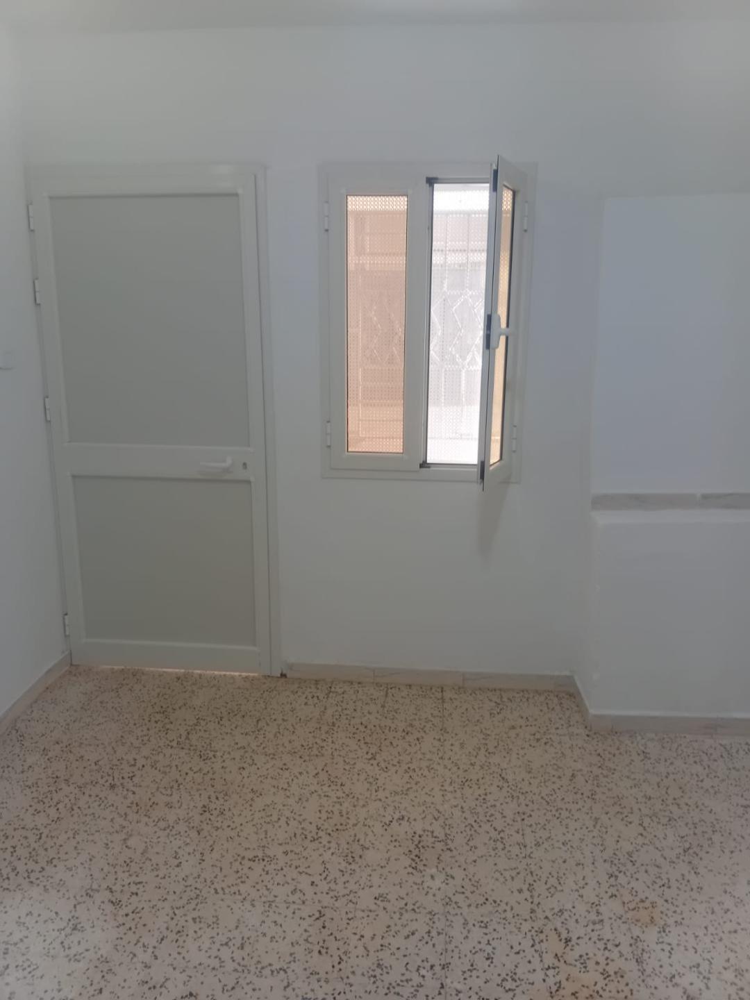 El Mourouj&nbsp;El Mourouj&nbsp;Location&nbsp;Maisons&nbsp;Studio ind�pendant au mourouj 2