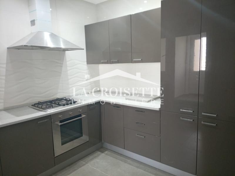 La Marsa&nbsp;Berge Du Lac&nbsp;Location&nbsp;Appart. 5 pi�ces+&nbsp;Appartement s4 avec terrasse au lac2 mal2245