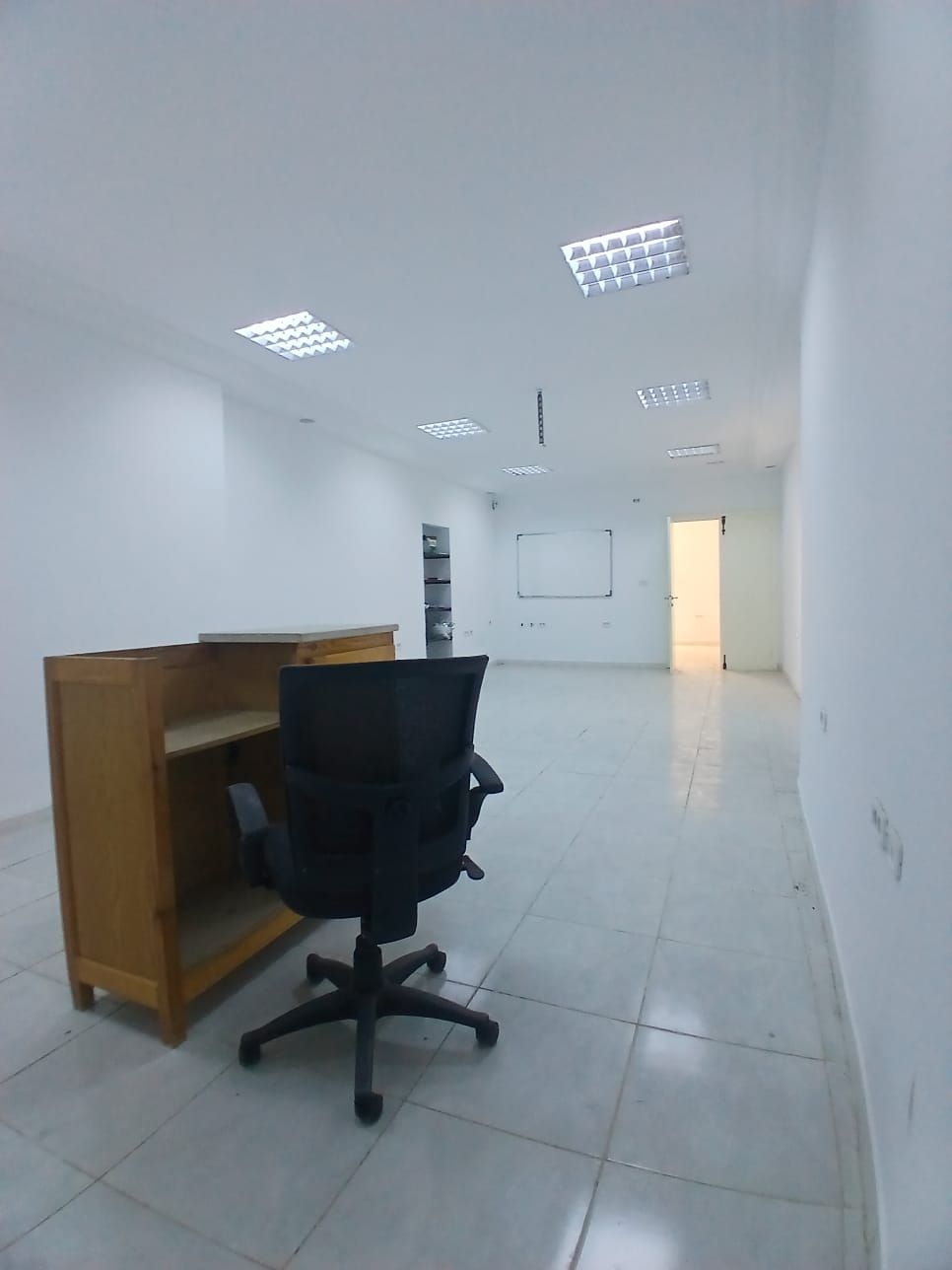 Ain Zaghouan&nbsp;Ain Zaghouan&nbsp;Bureaux & Commerces&nbsp;Bureau&nbsp;Un bureau 4 pi�ces � ain zaghouan