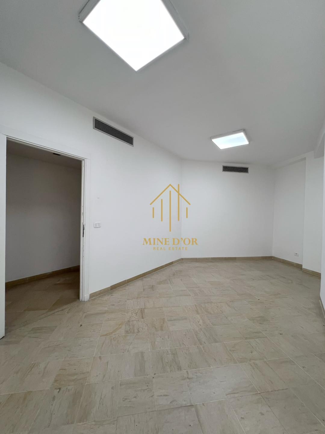Bab Bhar&nbsp;Montplaisir&nbsp;Bureaux & Commerces&nbsp;Bureau&nbsp;Bureau 150 m �  montplaisir