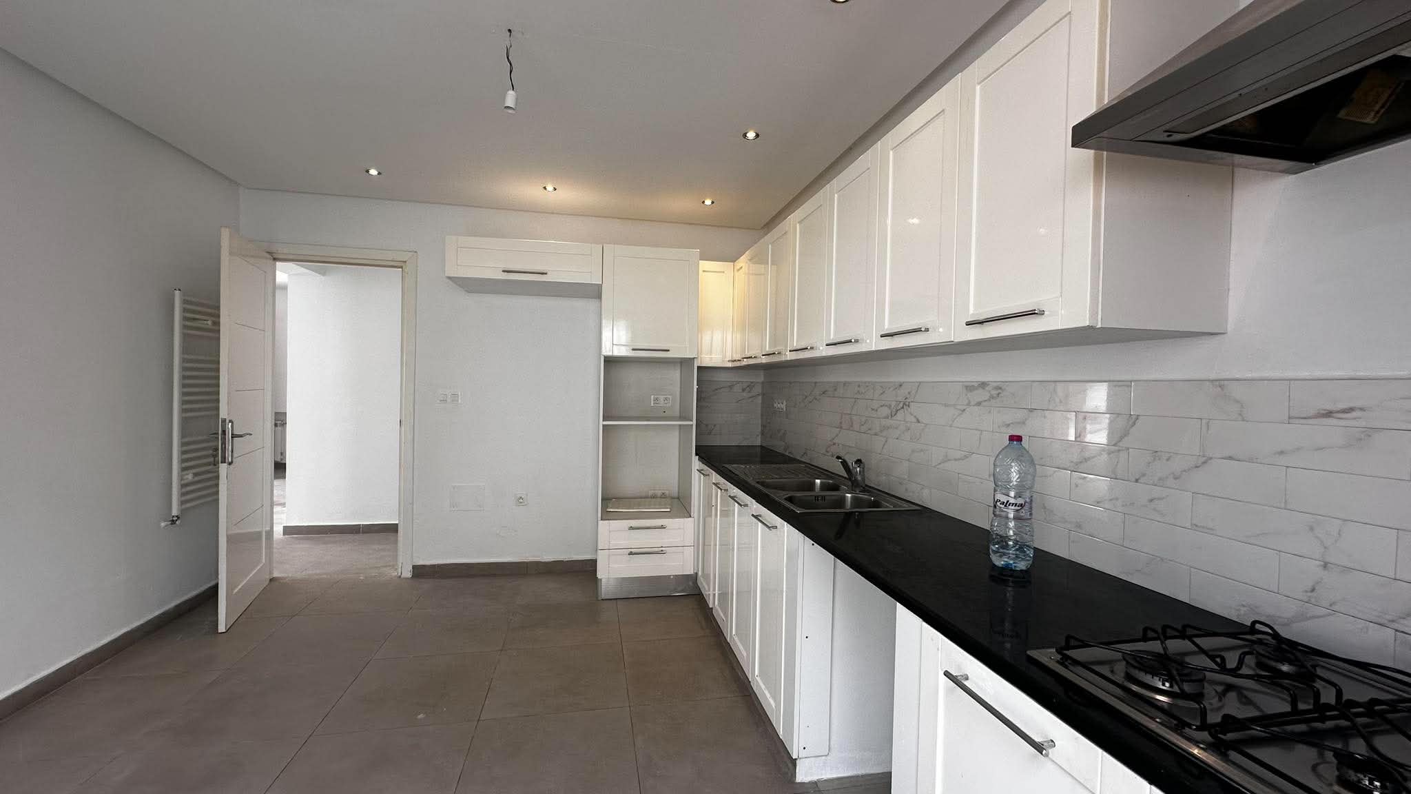 Ariana Ville&nbsp;Riadh Landlous&nbsp;Location&nbsp;Duplex&nbsp;Triplex s4 haut standing riadh al andalous
