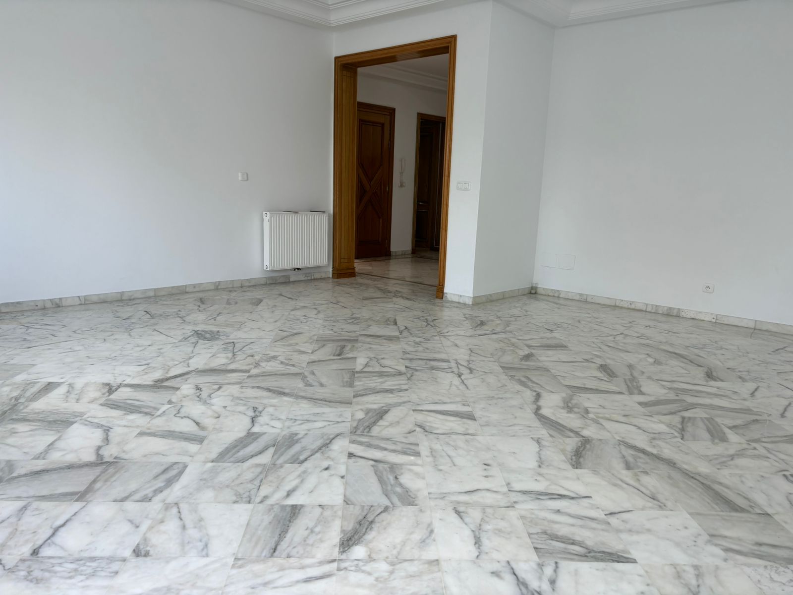 La Marsa&nbsp;Berge Du Lac&nbsp;Location&nbsp;Duplex&nbsp;Triplex s5 avec jardin au lac2