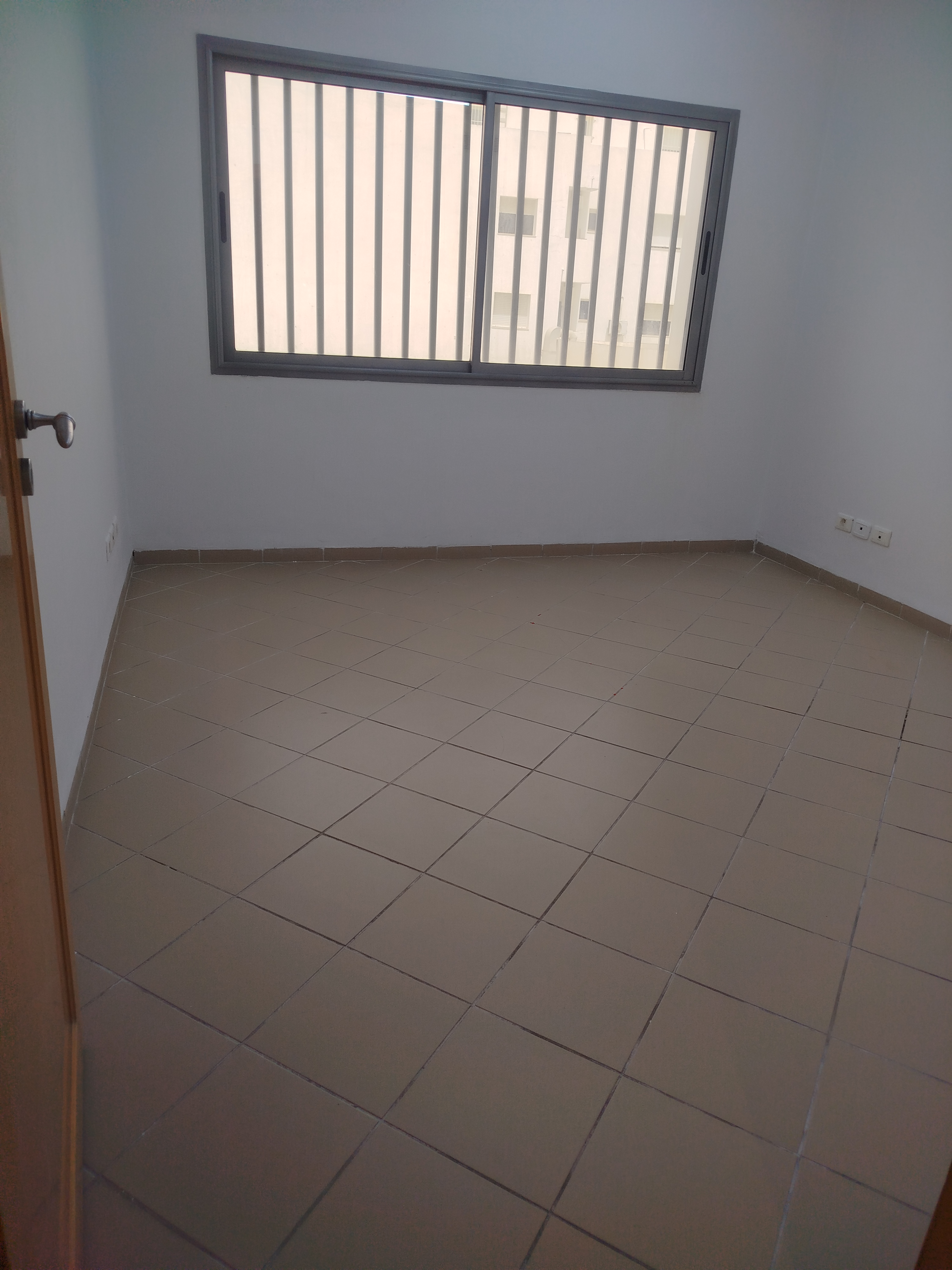 Cite El Khadra&nbsp;Kheireddine Pacha&nbsp;Location&nbsp;Autre&nbsp;Des bureaux