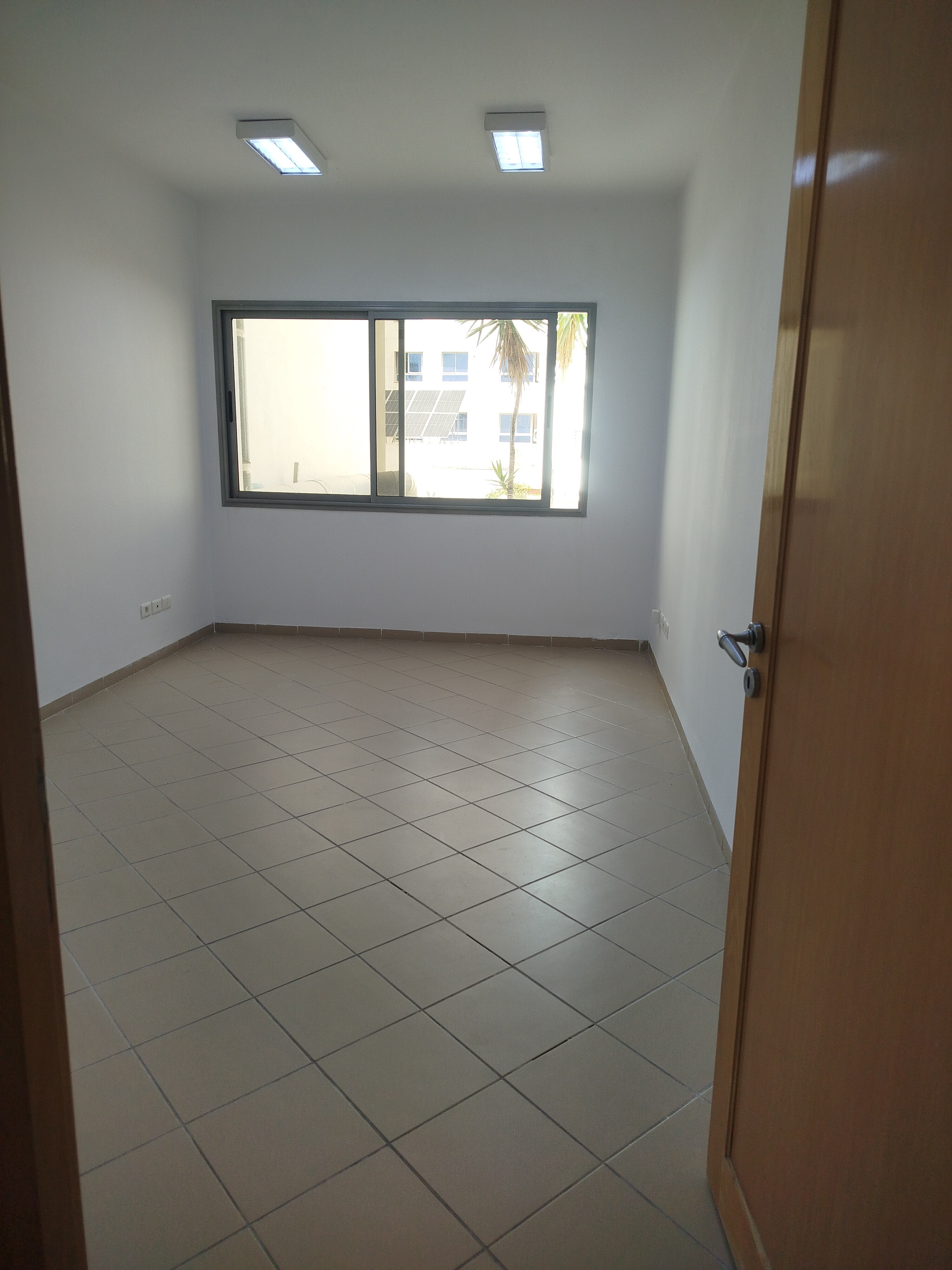 Cite El Khadra&nbsp;Kheireddine Pacha&nbsp;Location&nbsp;Autre&nbsp;Bureau b1 5