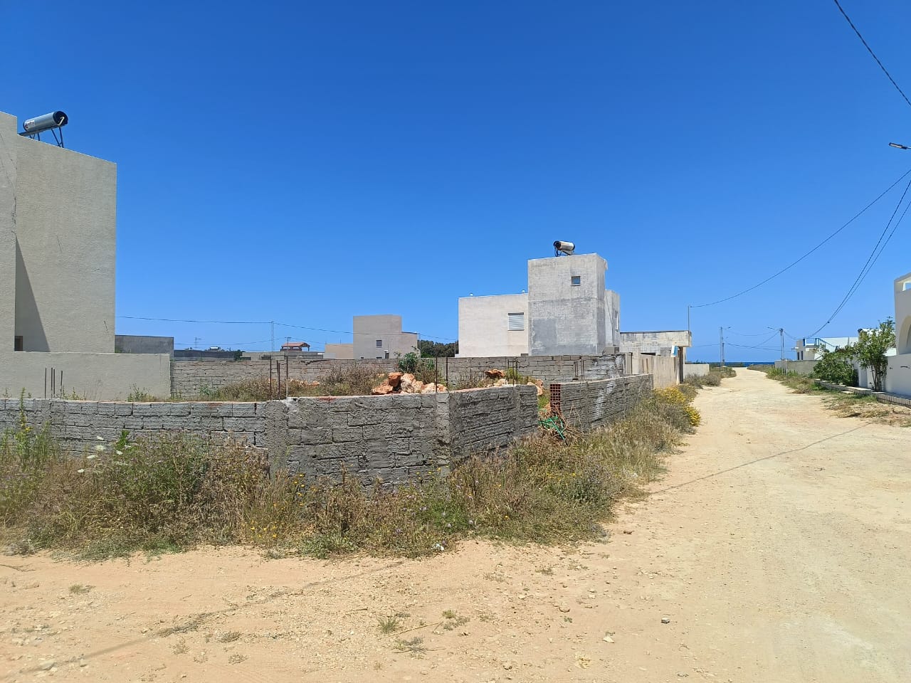 El Haouaria&nbsp;El Haouaria&nbsp;Terrain&nbsp;Terrain nu&nbsp;Terrain � argoub 100 m de la plage