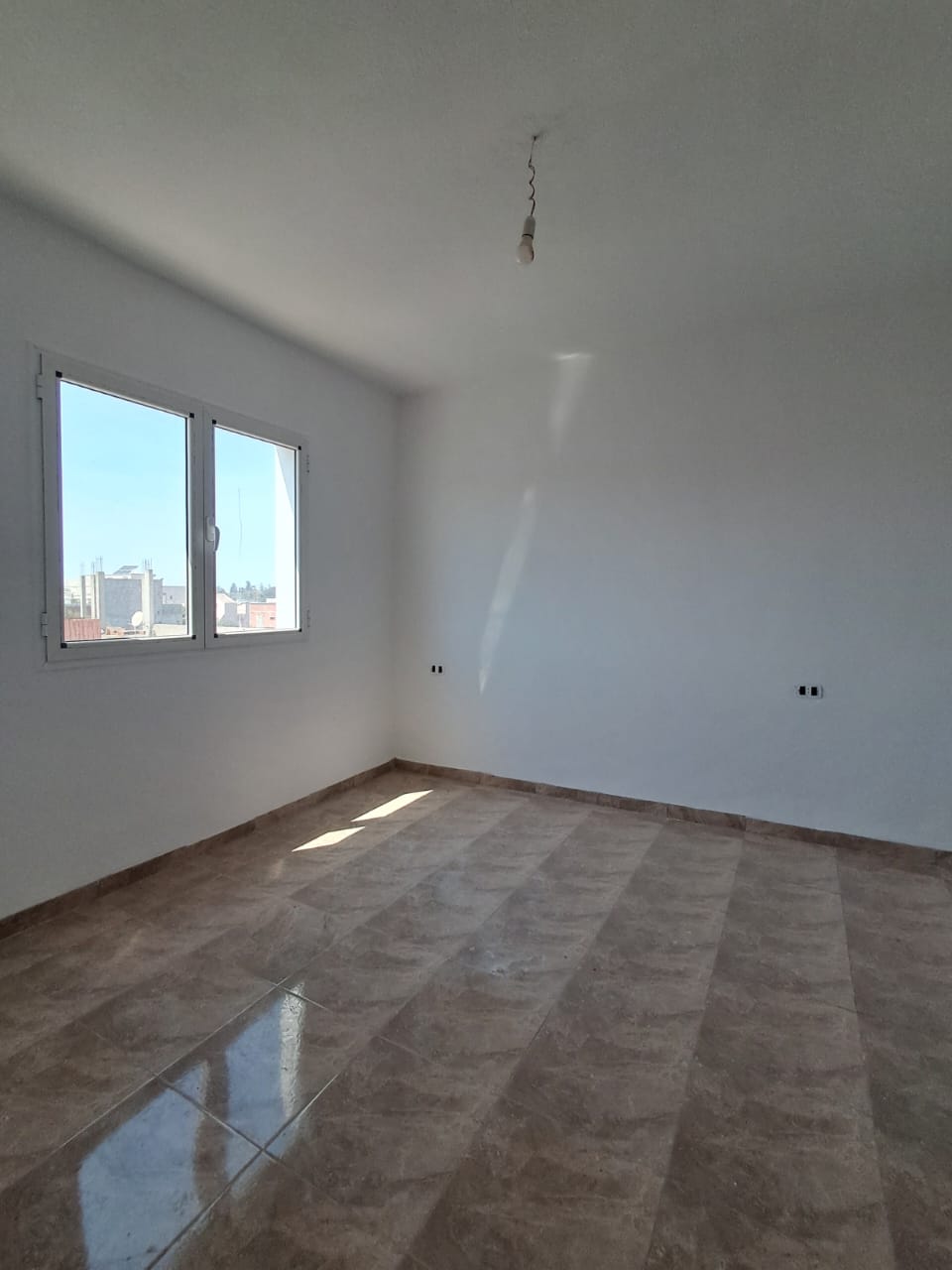 La Soukra&nbsp;La Soukra&nbsp;Location&nbsp;Appart. 1 pi�ce&nbsp;S plus 1 a soukra
