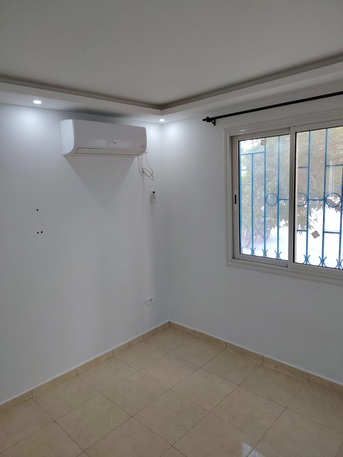 El Omrane&nbsp;El Omrane&nbsp;Location&nbsp;Appart. 1 pi�ce&nbsp;Studio s0 hst a france ville wb4476