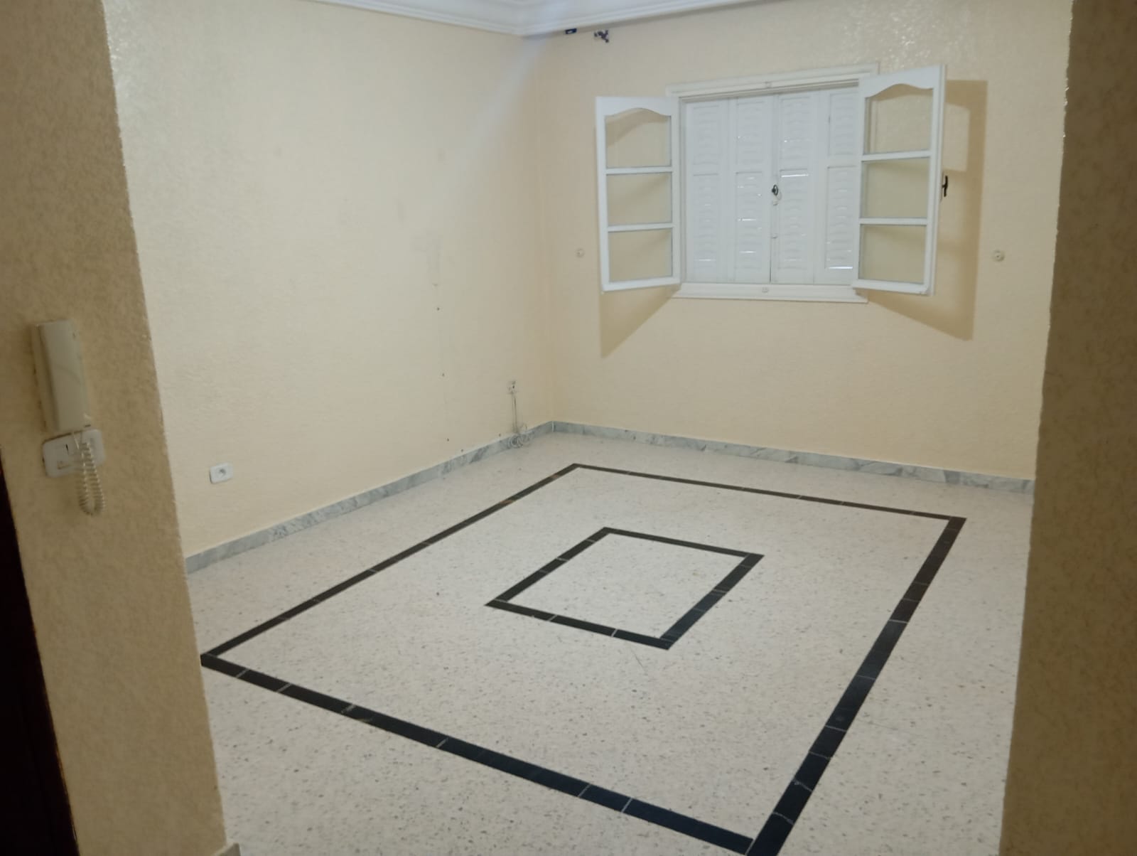 Cite El Khadra&nbsp;Cite Oplympique&nbsp;Location&nbsp;Appart. 3 pi�ces&nbsp;S plus 2 a la cit� olympique wb4477