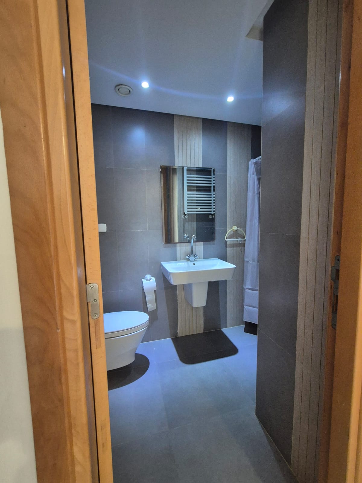 Ariana Ville&nbsp;Cite Ennasr 2&nbsp;Location&nbsp;Appart. 2 pi�ces&nbsp;S plus 1 a ennasr 2 wb2833
