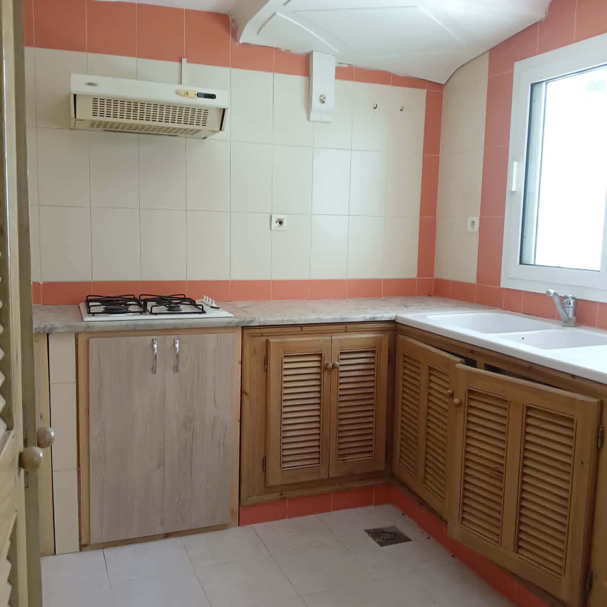 Ariana Ville&nbsp;Cite Ennasr 2&nbsp;Bureaux & Commerces&nbsp;Bureau&nbsp;Rez de chaussee bureautique et commercial