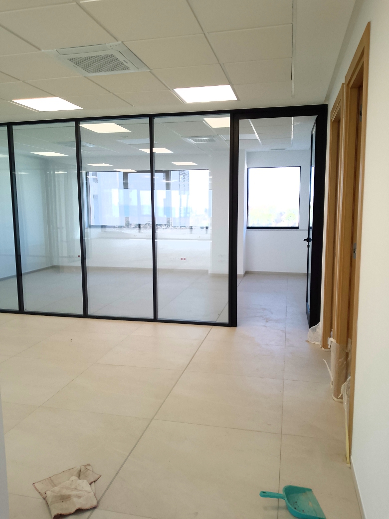 La Marsa&nbsp;Berge Du Lac&nbsp;Bureaux & Commerces&nbsp;Bureau&nbsp;Immeuble de 3 �tage lac3